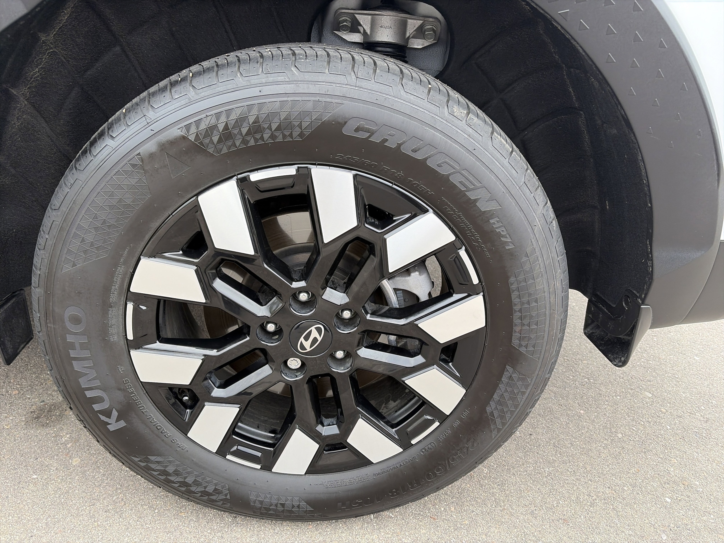 2025 Hyundai Santa Cruz SE - Photo 9