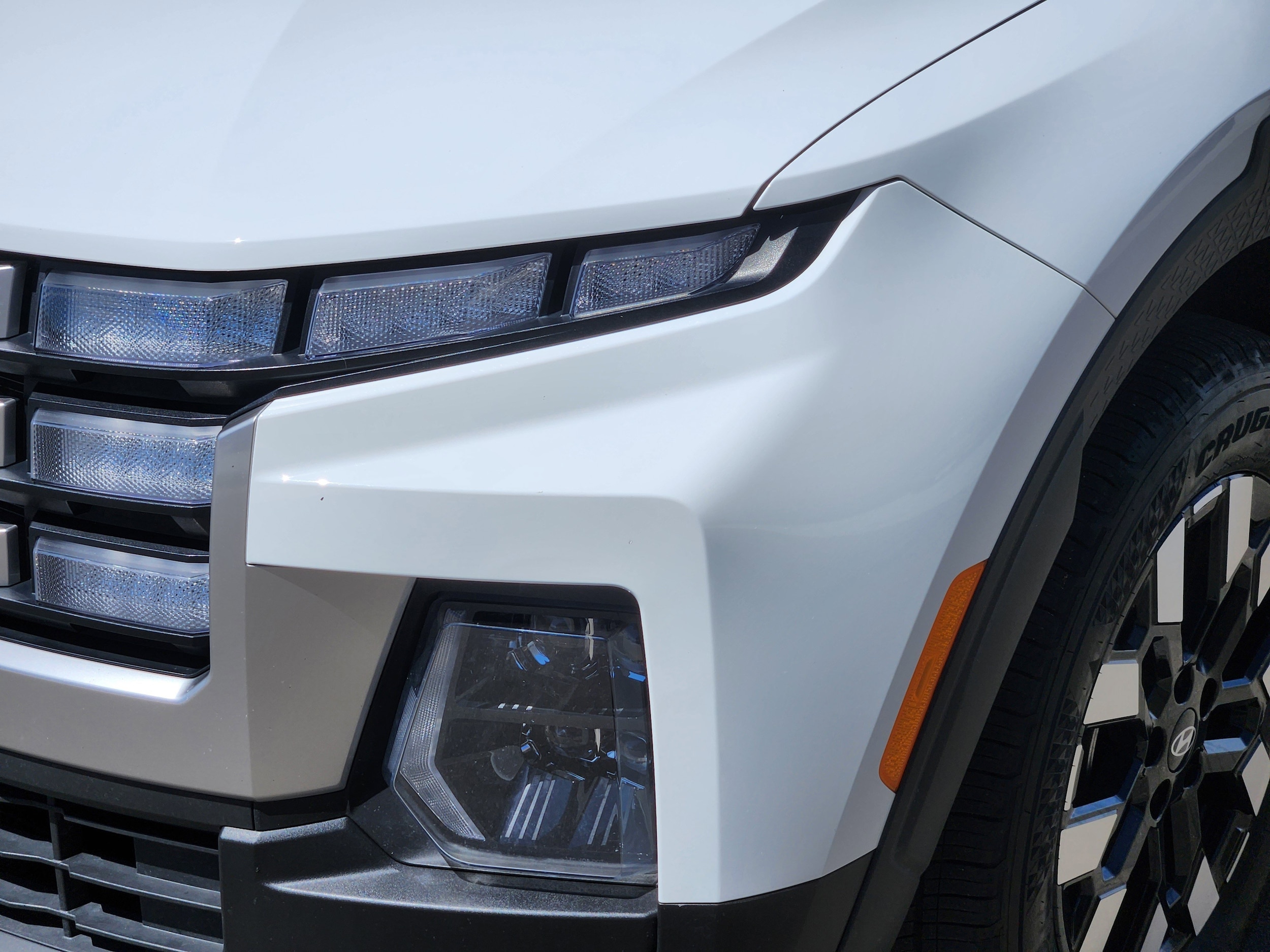 2025 Hyundai Santa Cruz SE - Photo 8