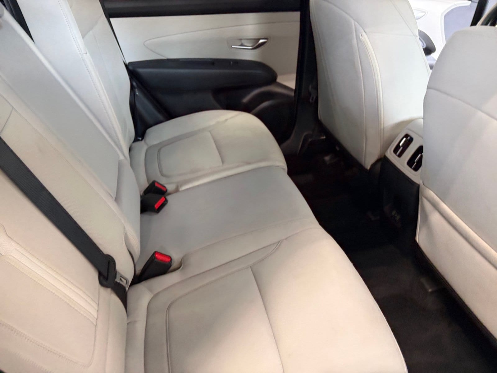 2025 Hyundai Tucson SEL - Photo 19