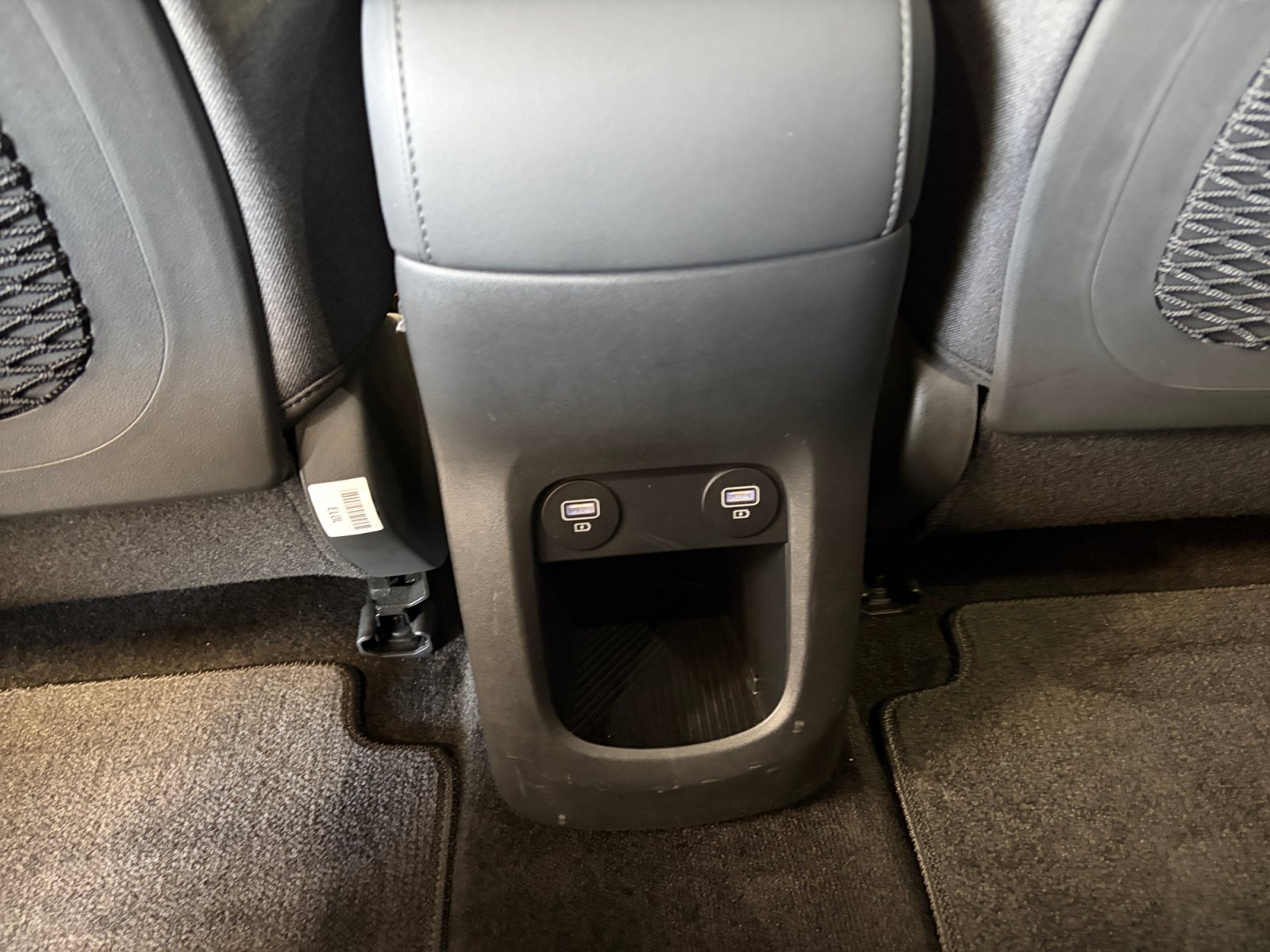 2024 Hyundai IONIQ 5 Limited - Photo 31