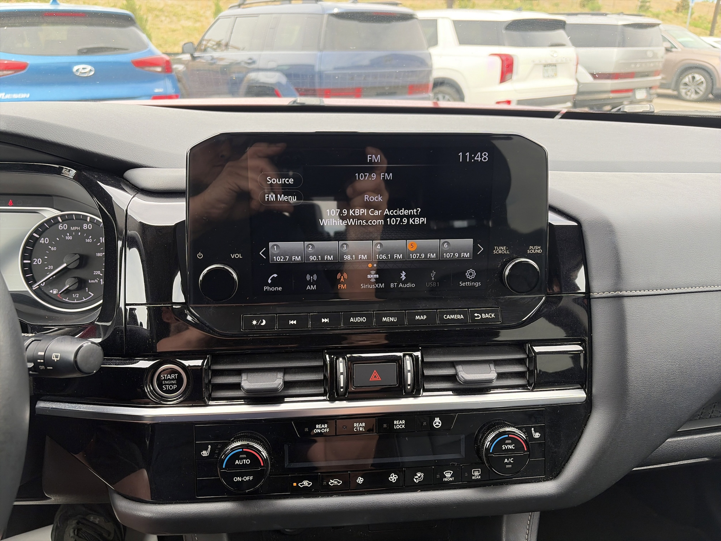 2023 Nissan Pathfinder SL - Photo 16