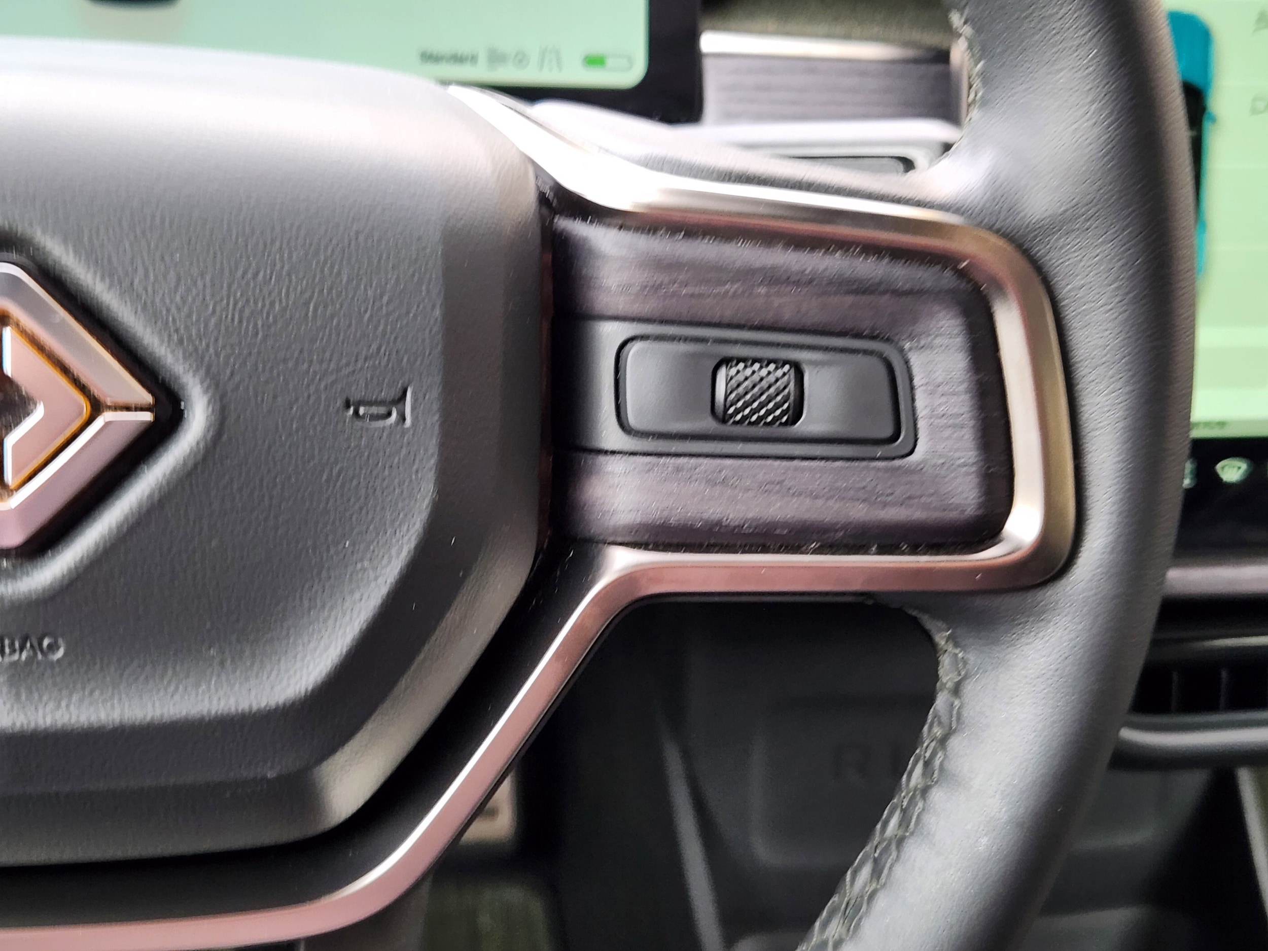 2024 Rivian R1S Adventure - Photo 24