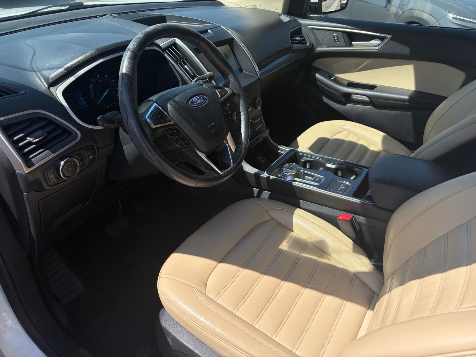 2020 Ford Edge SEL - Photo 15