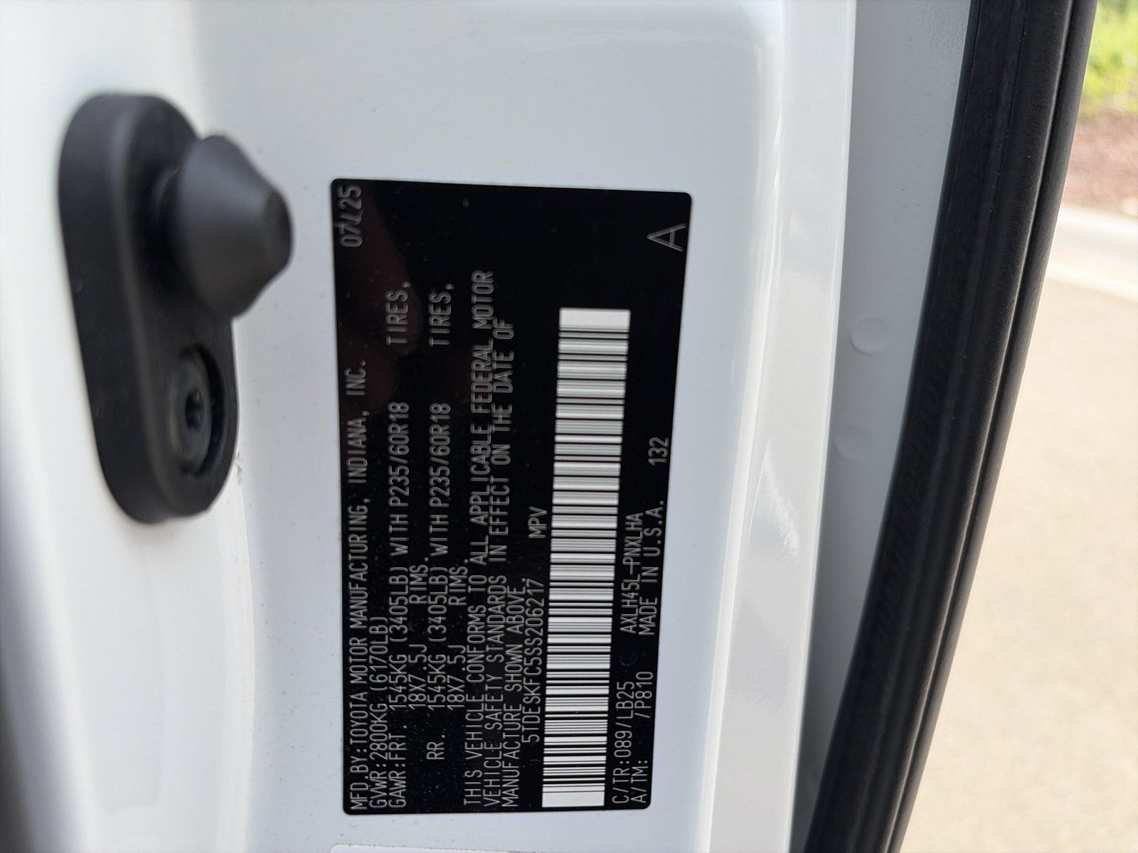 2025 Toyota Sienna Platinum - Photo 38