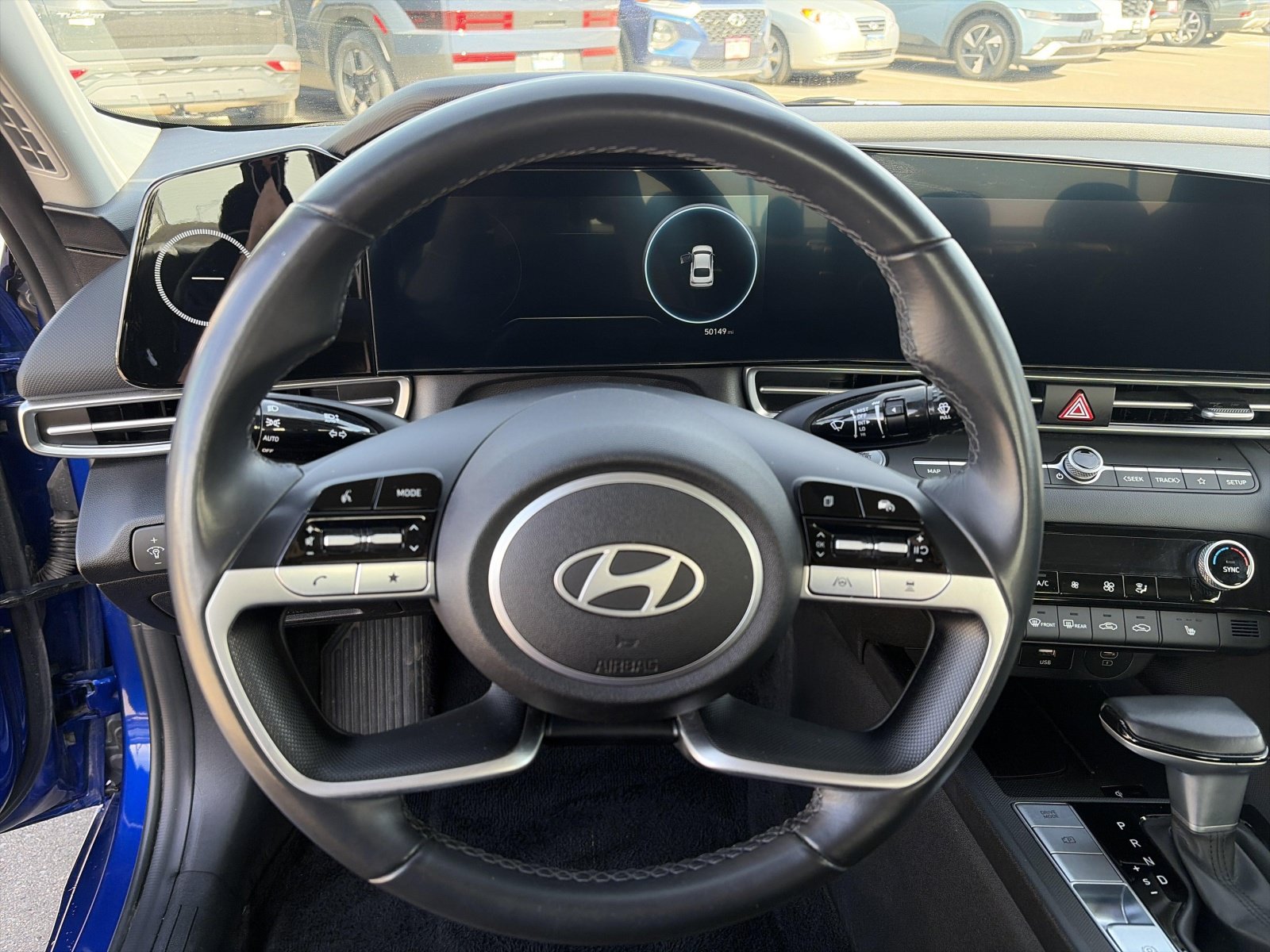 2025 Hyundai Elantra Limited - Photo 18