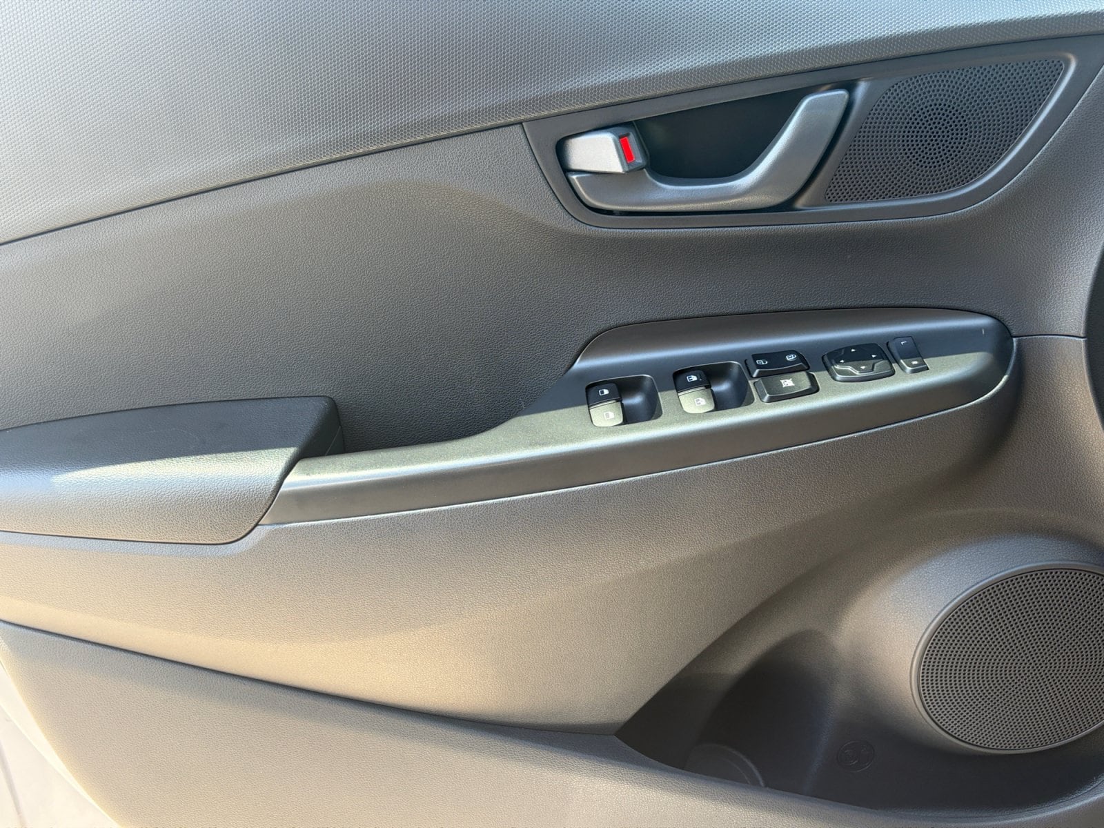 2023 Hyundai Kona SEL - Photo 14