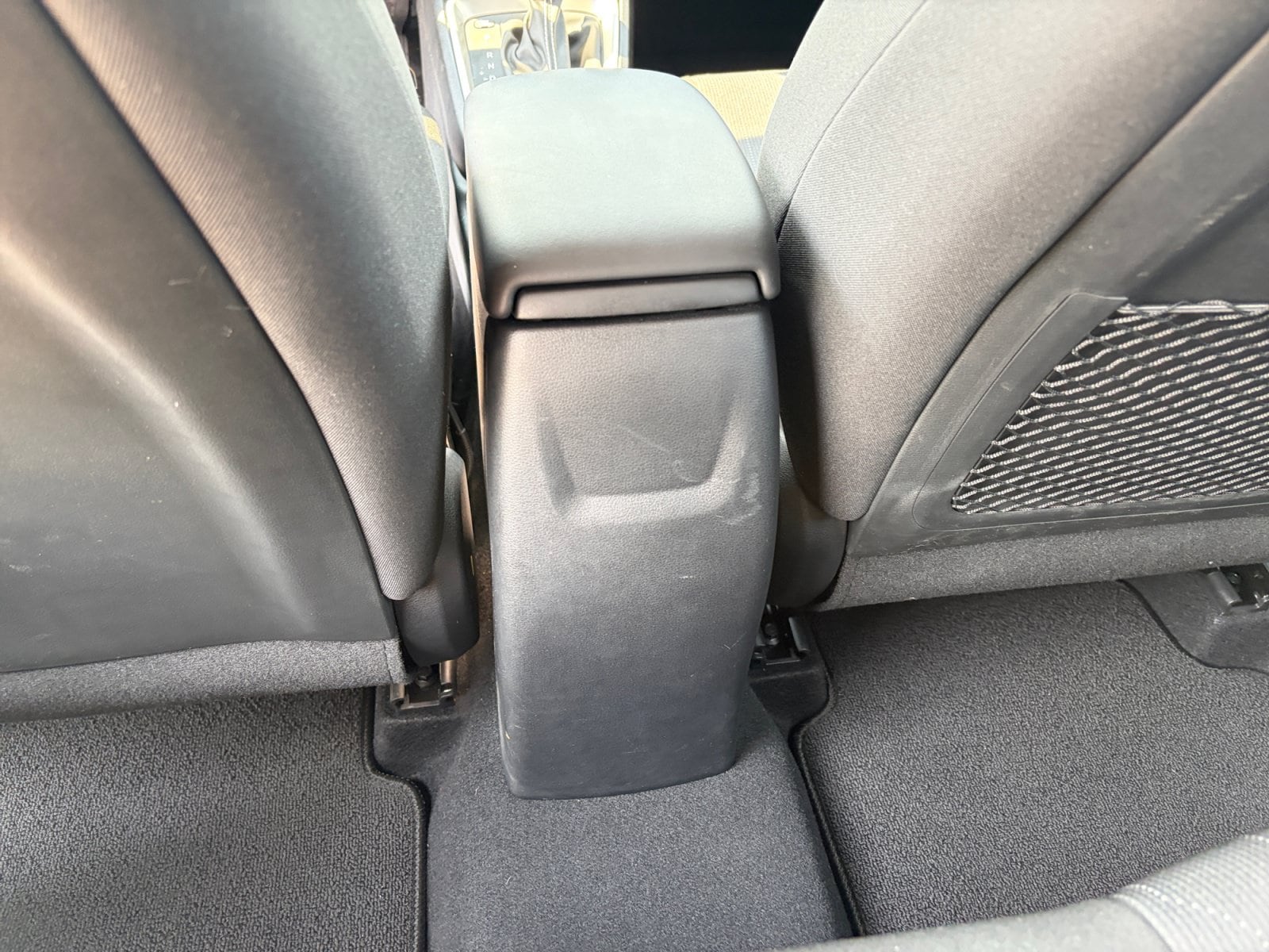 2025 Hyundai Venue SE - Photo 31