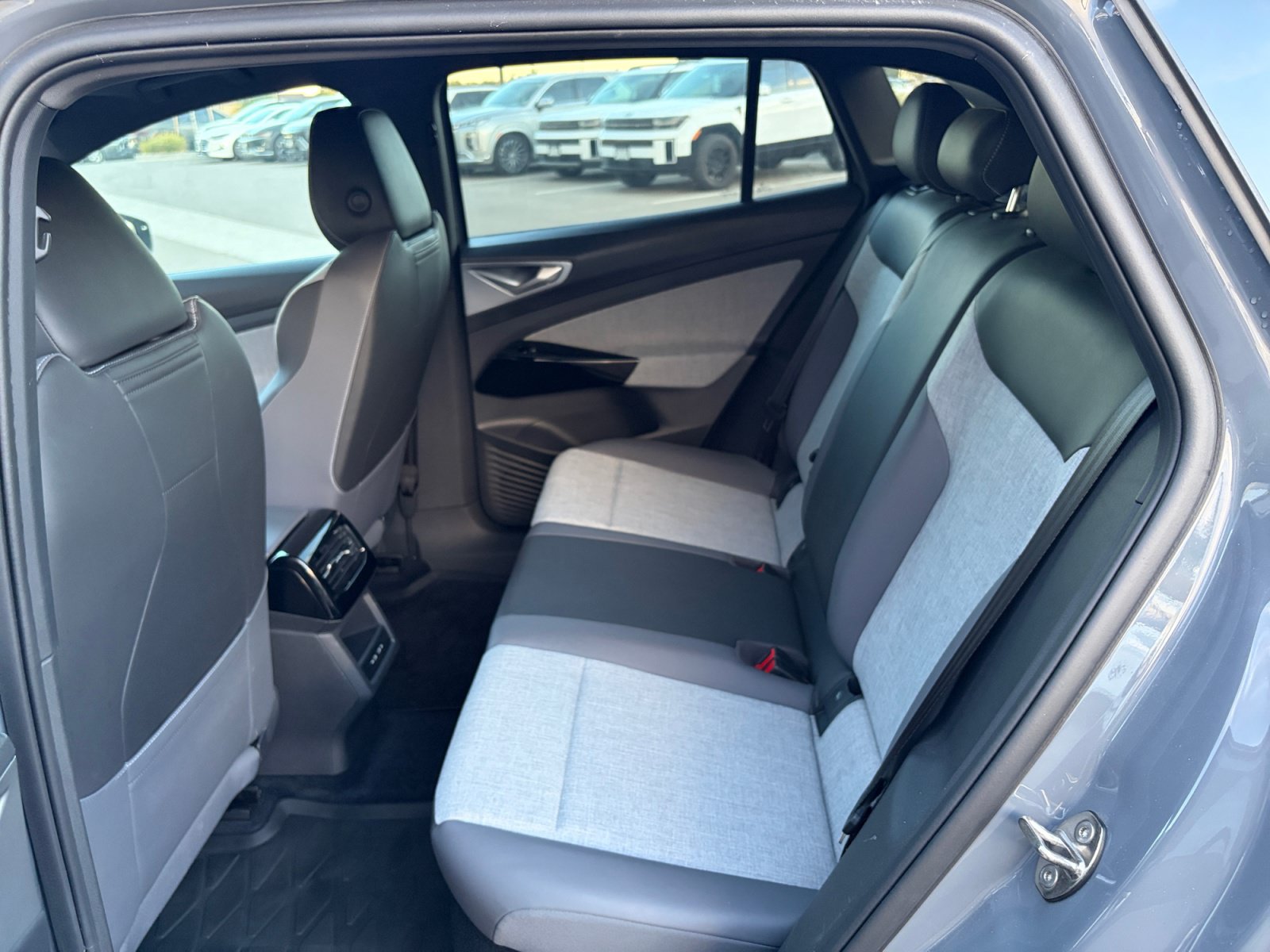 2023 Volkswagen ID.4 PRO - Photo 18