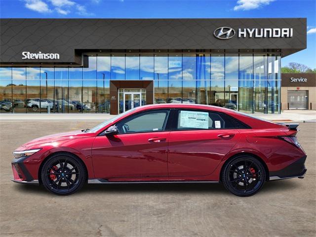 2025 Hyundai Elantra N photo 2