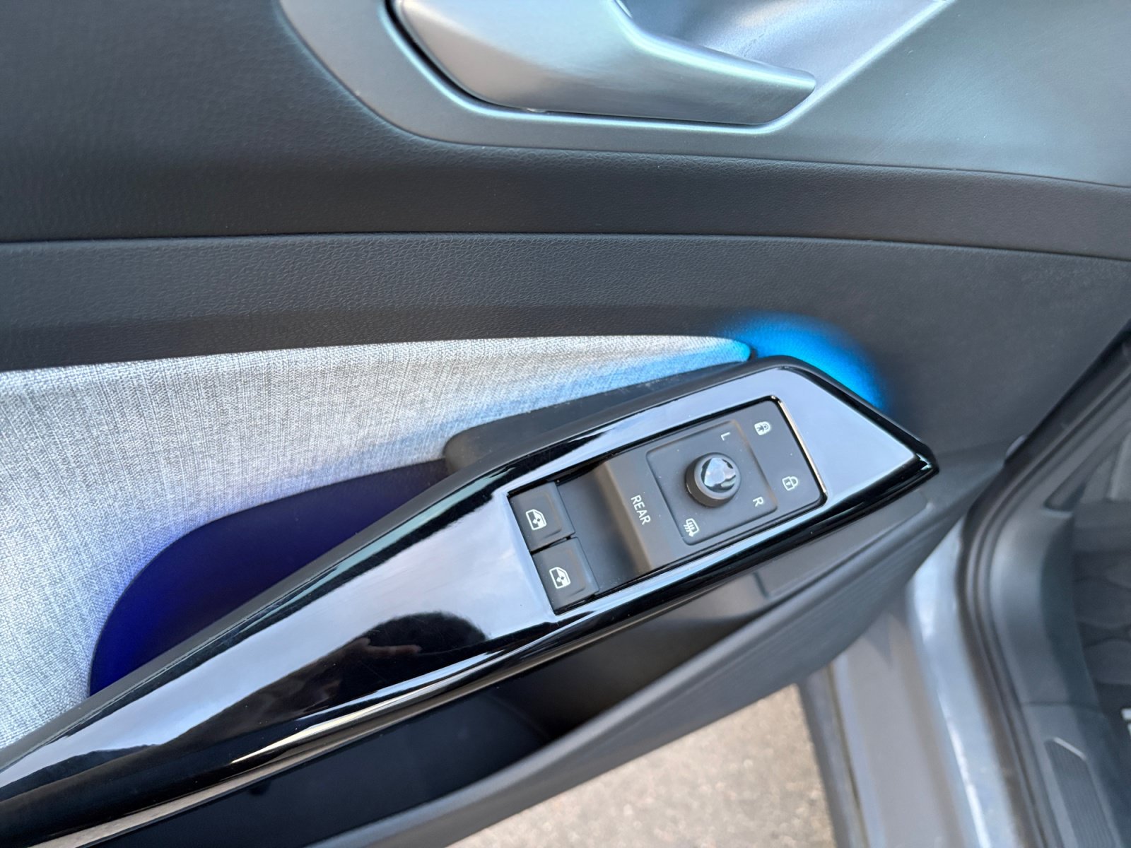 2023 Volkswagen ID.4 PRO - Photo 14