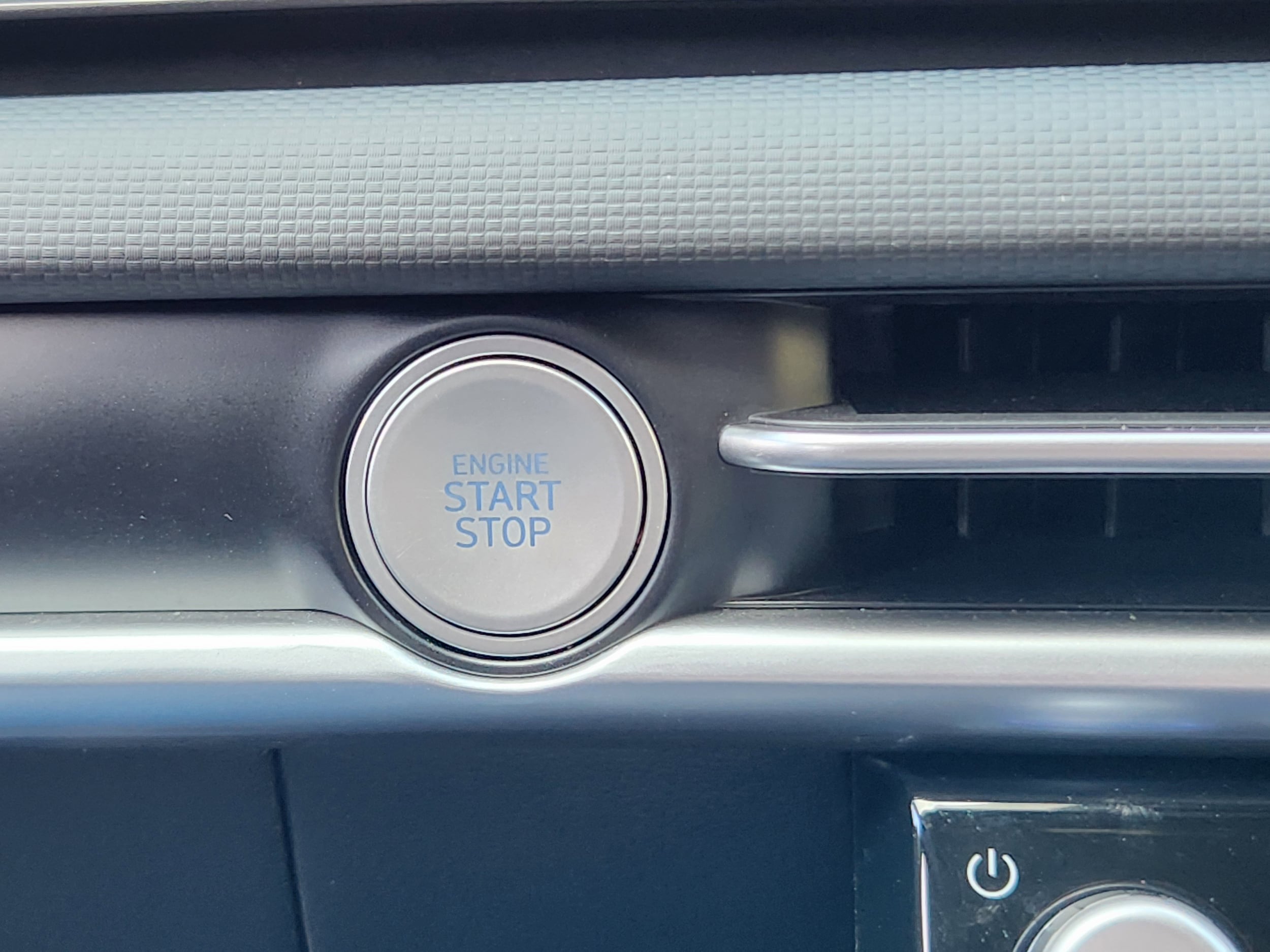 2025 Hyundai Santa Cruz SE - Photo 29