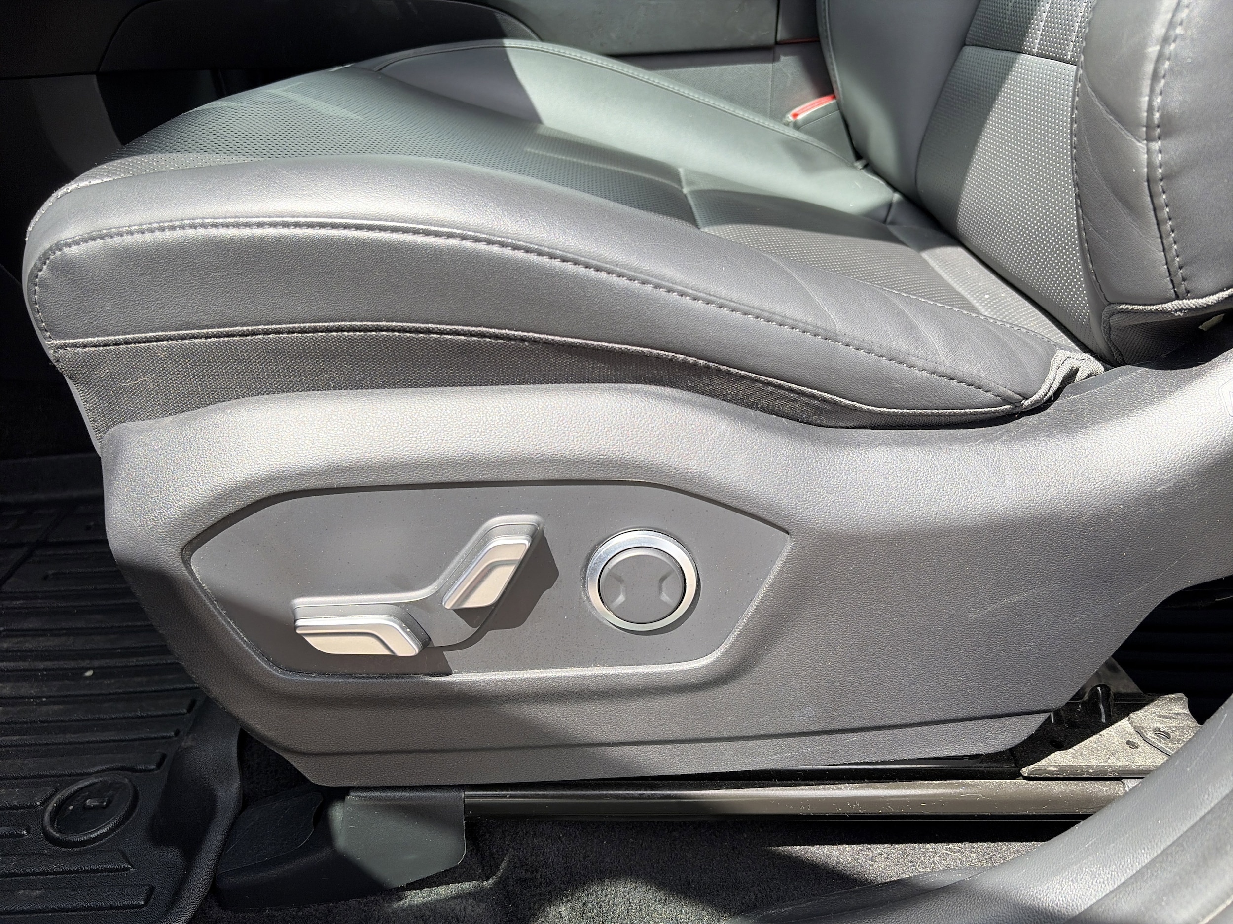 2024 Hyundai Santa Fe SEL - Photo 12