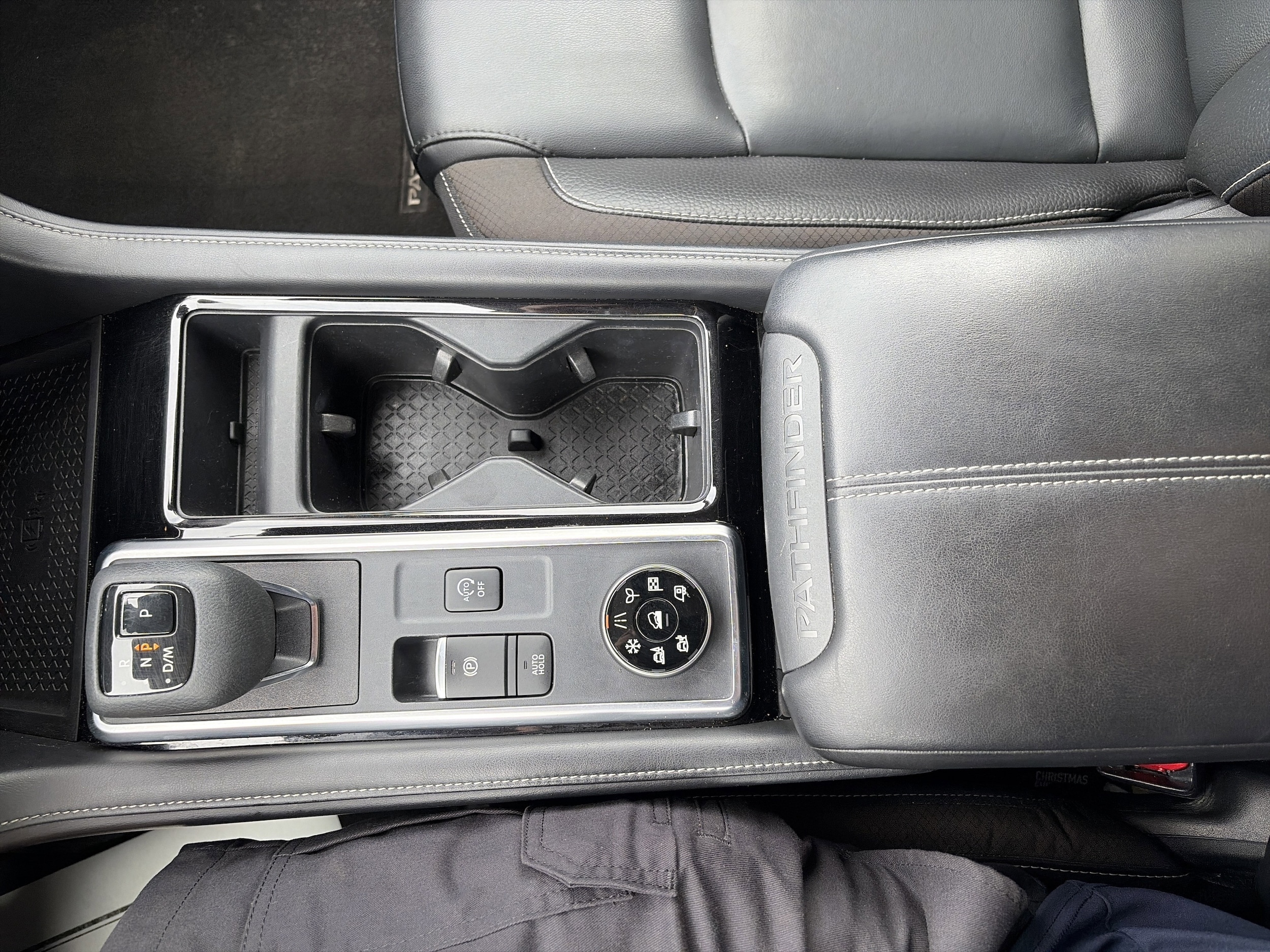 2023 Nissan Pathfinder SL - Photo 17