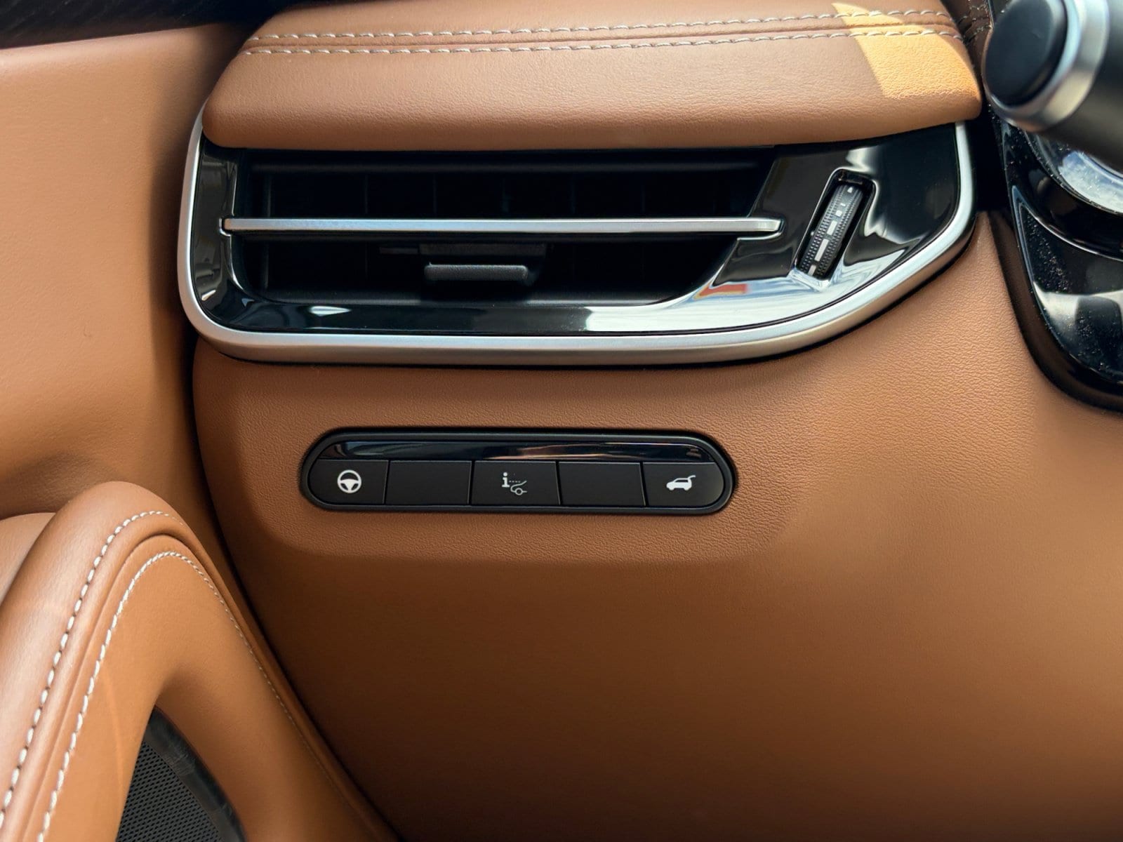 2024 INFINITI QX60 SENSORY - Photo 13