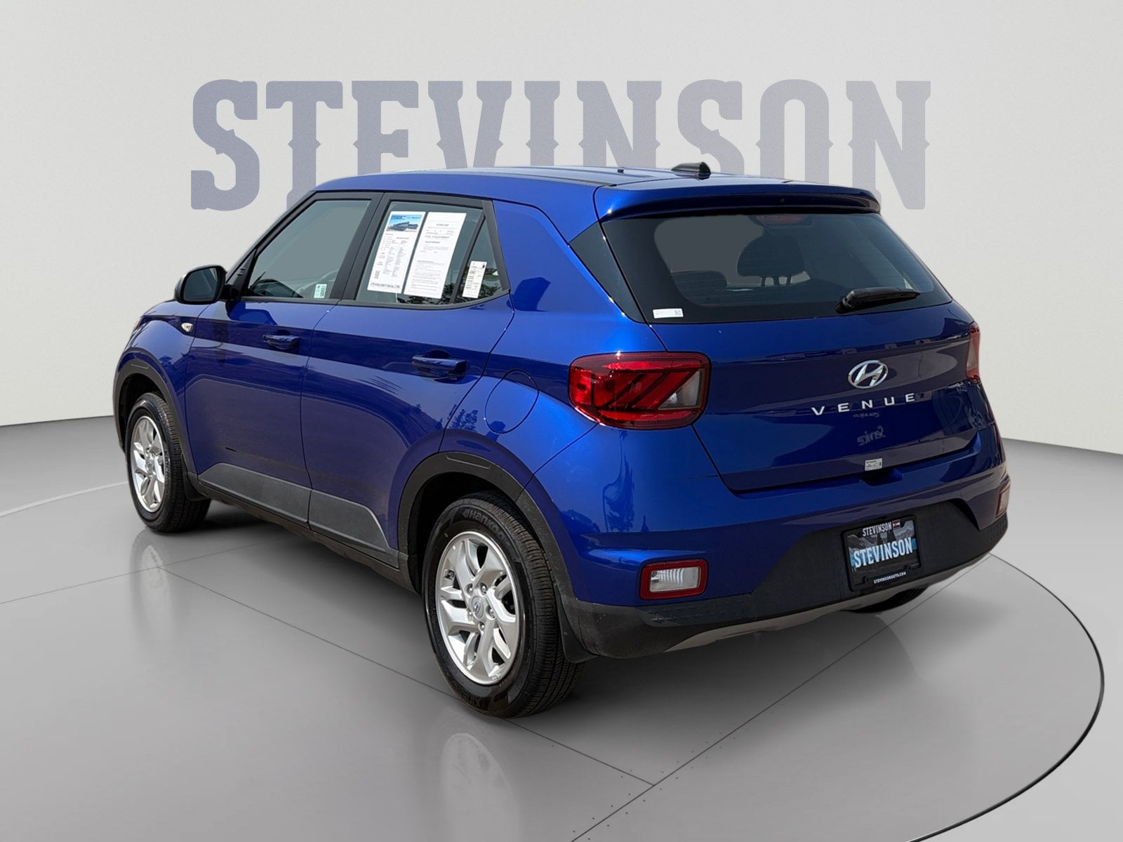 2025 Hyundai Venue SE - Photo 4