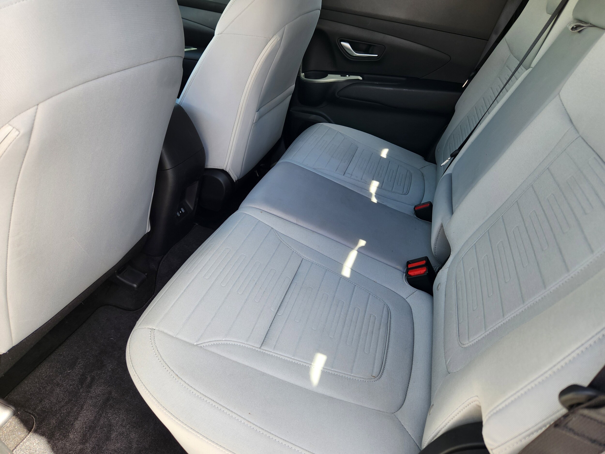 2025 Hyundai Santa Cruz SE - Photo 13