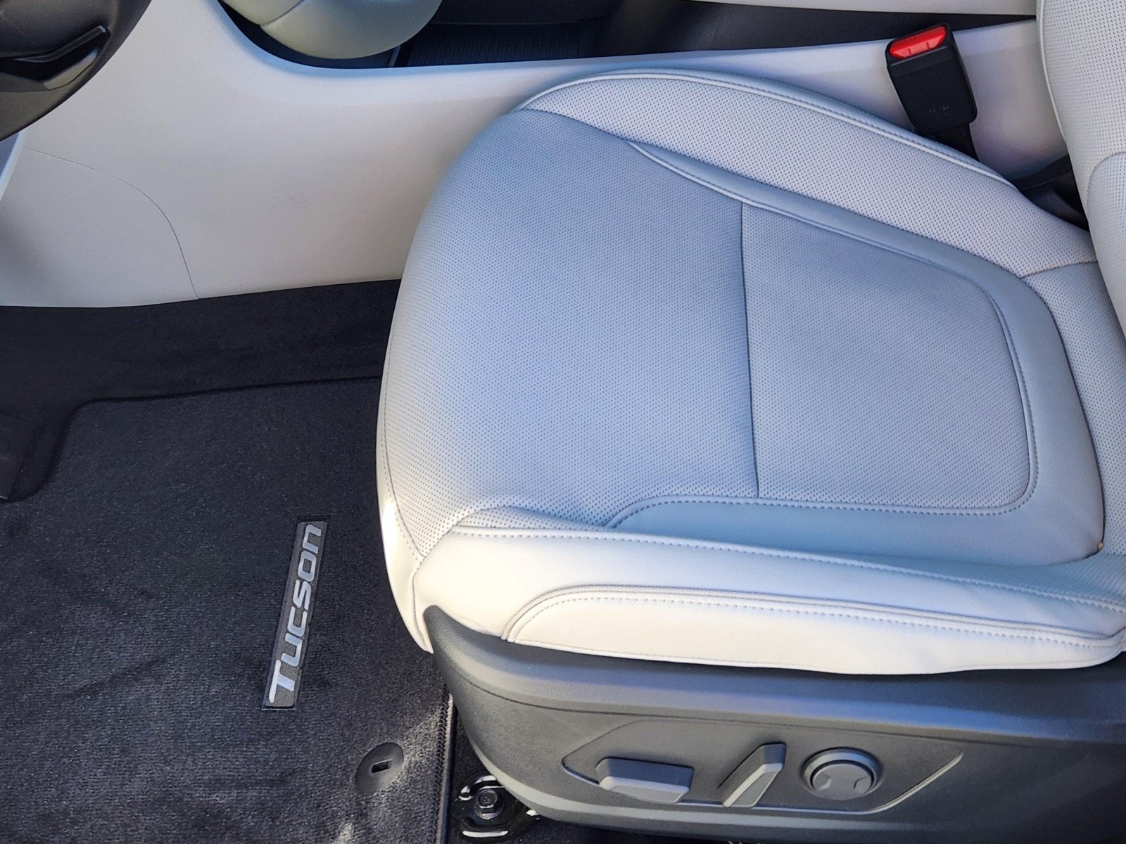 2026 Hyundai Tucson Limited - Photo 10