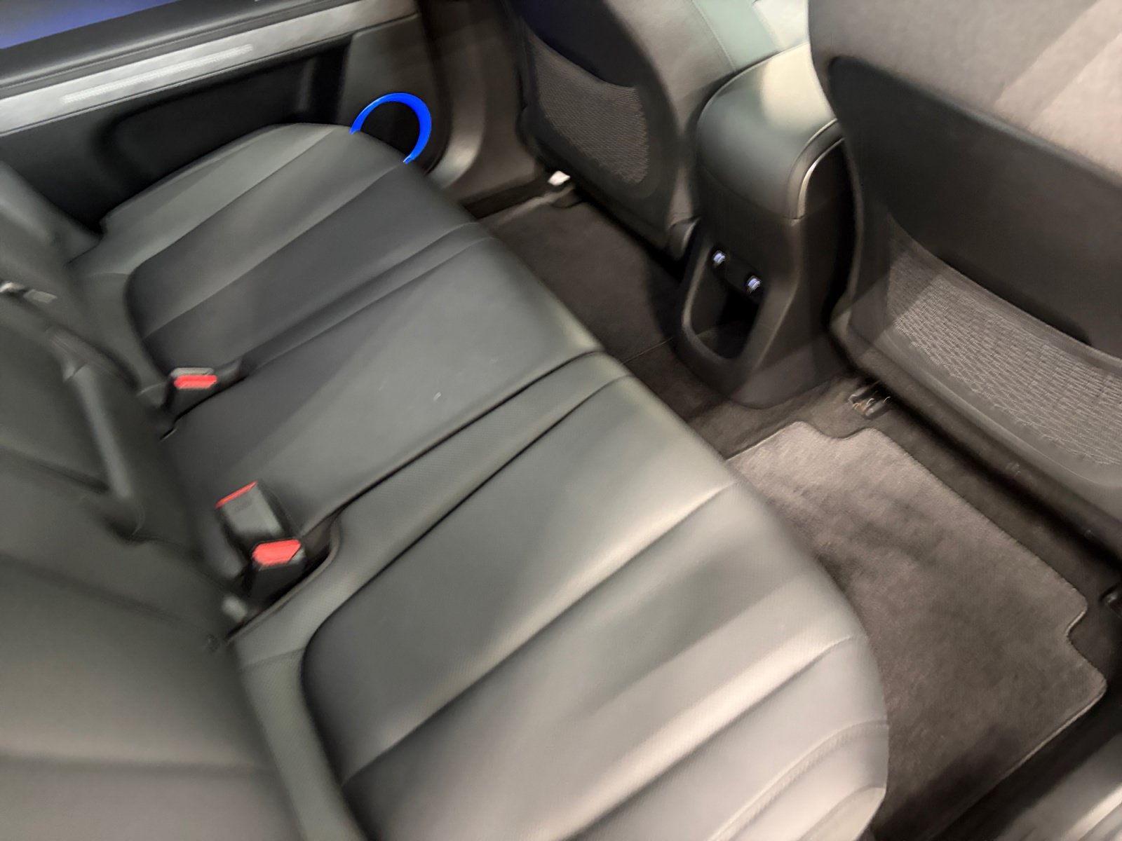 2024 Hyundai IONIQ 5 Limited - Photo 19