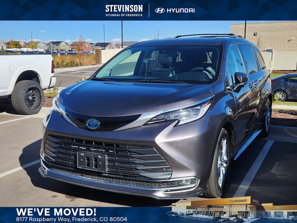 Used 2023 Toyota Sienna Limited 7 Passenger Van Passenger Van