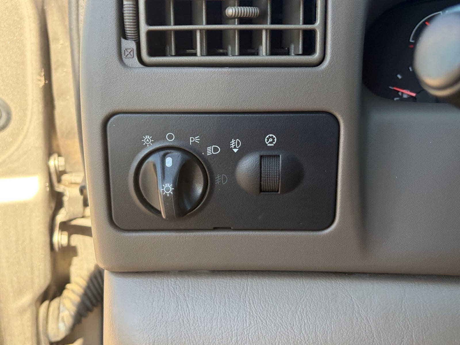 2004 Ford F-250 Super Duty Lariat - Photo 13