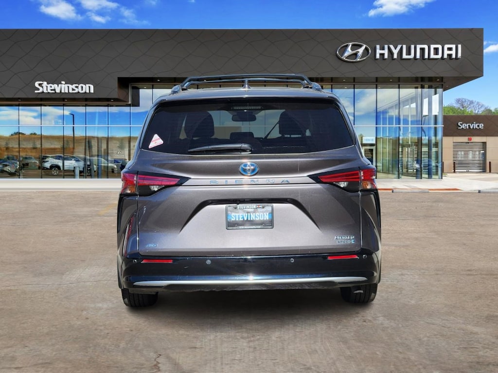 Used 2023 Toyota Sienna Limited 7 Passenger Van Passenger Van