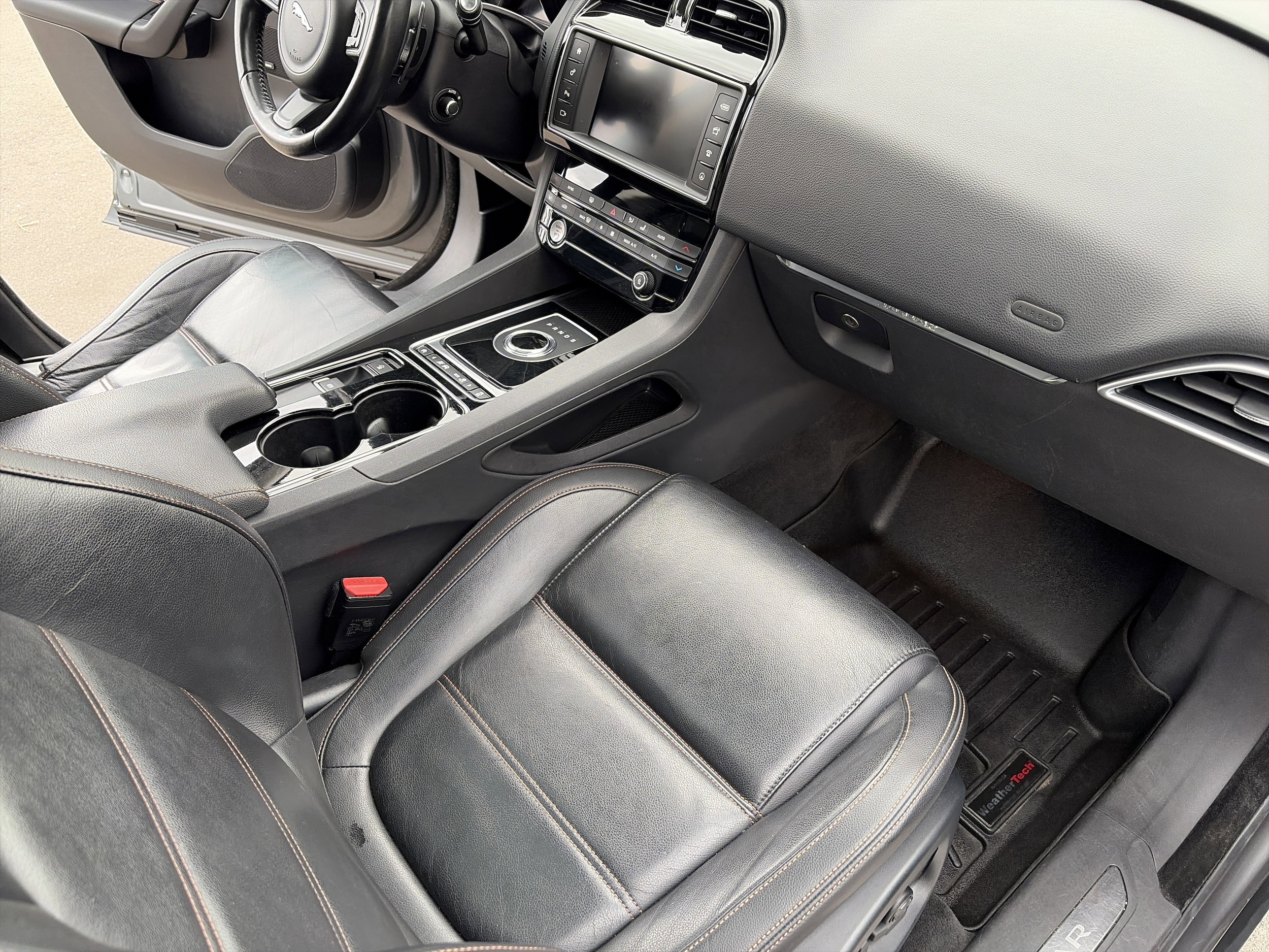 2017 Jaguar F-Pace Prestige - Photo 34