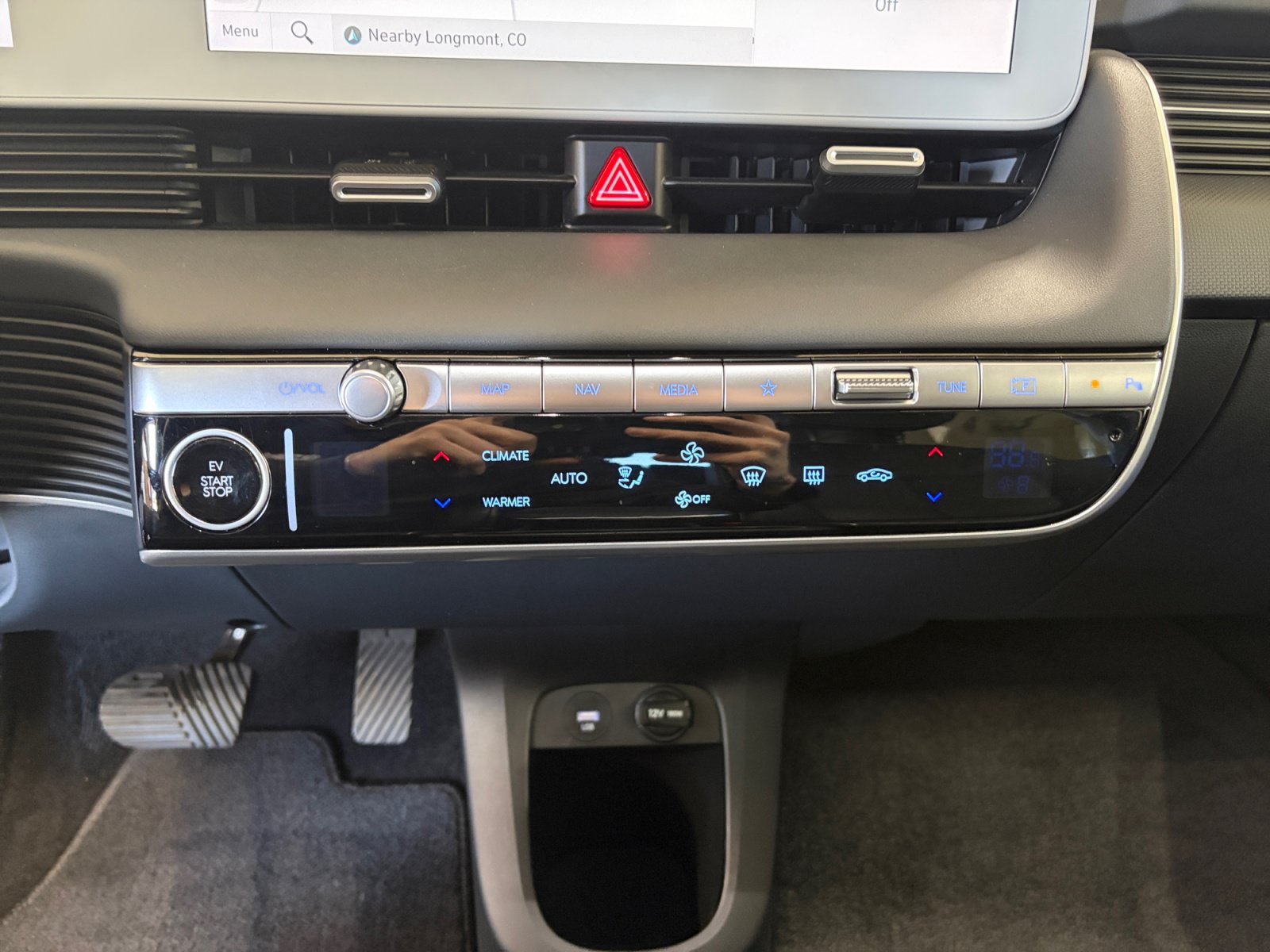 2024 Hyundai IONIQ 5 Limited - Photo 30