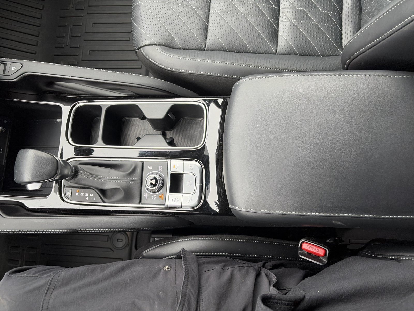 2024 Kia Telluride SX Prestige X-Pro - Photo 36