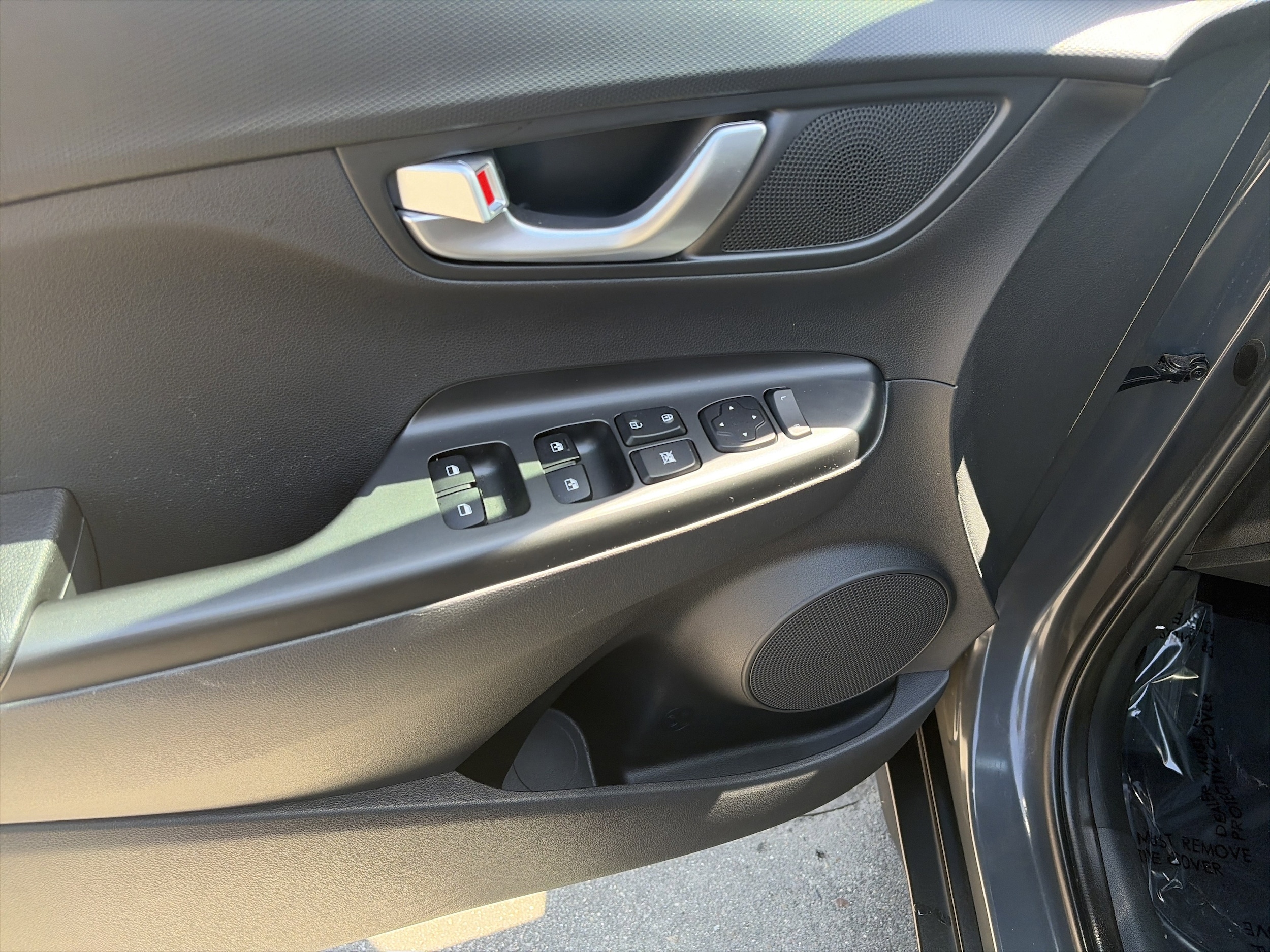 2023 Hyundai Kona SEL - Photo 12