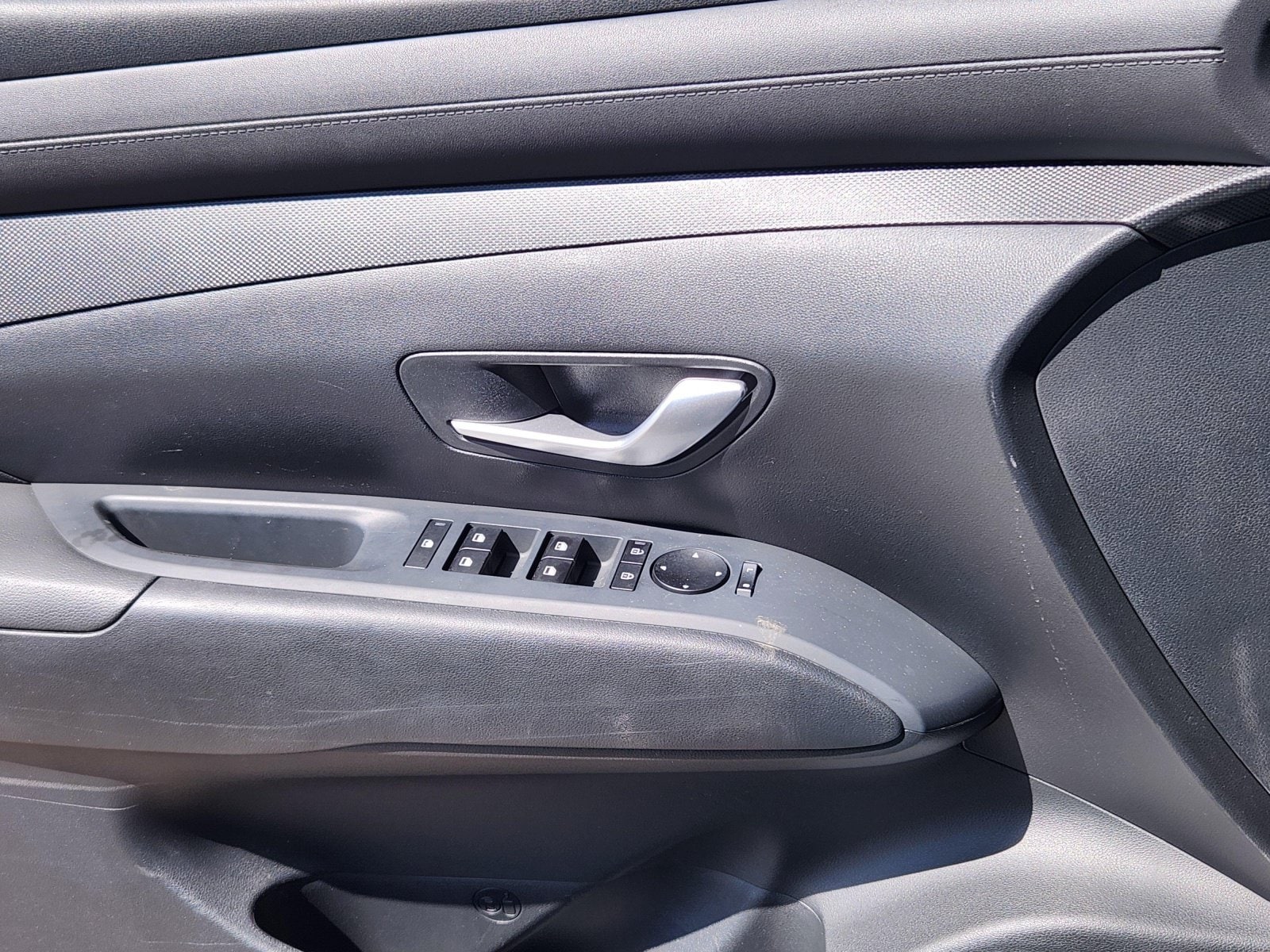 2025 Hyundai Santa Cruz SE - Photo 10