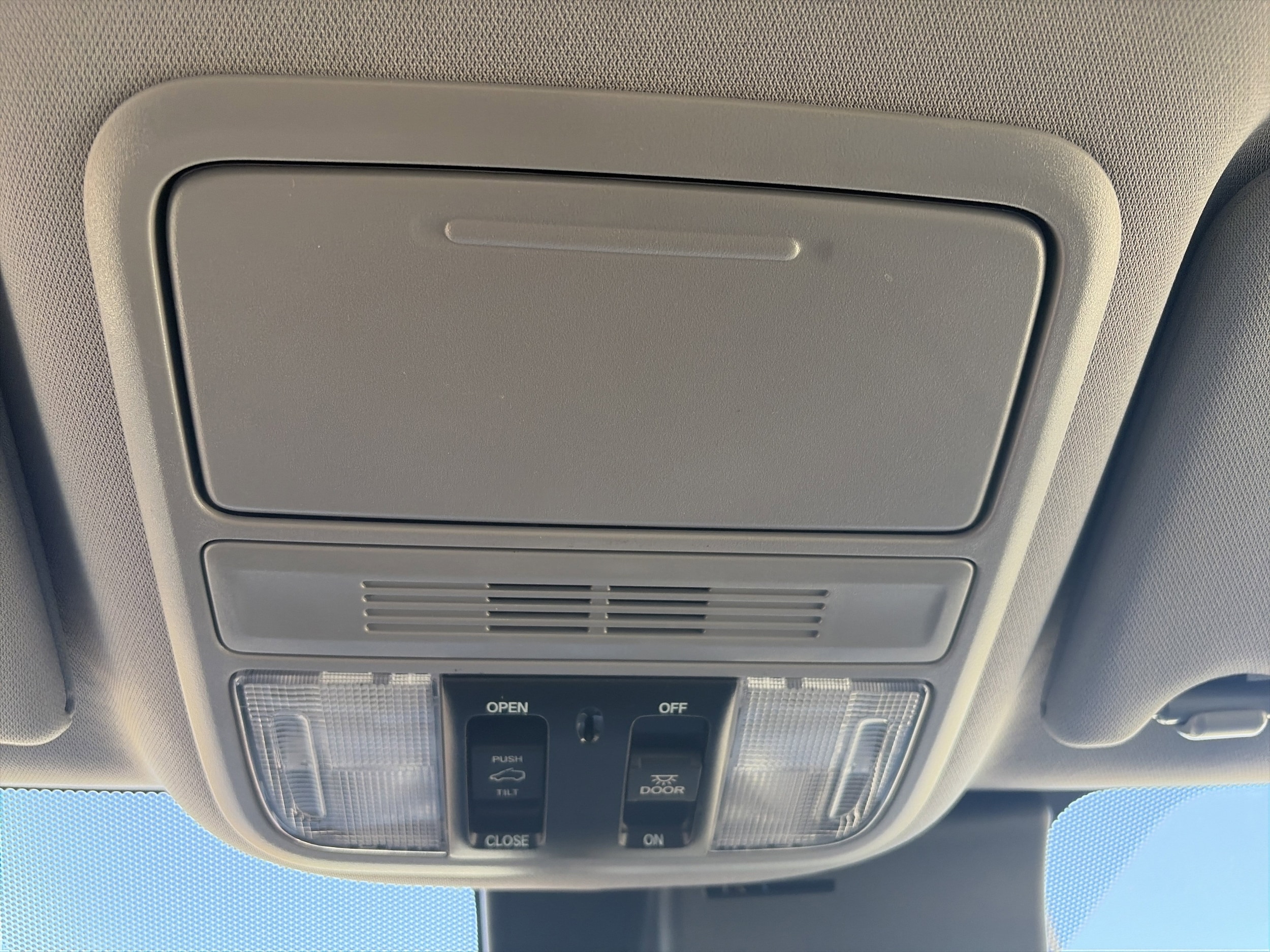 2021 Honda Pilot EX-L - Photo 12