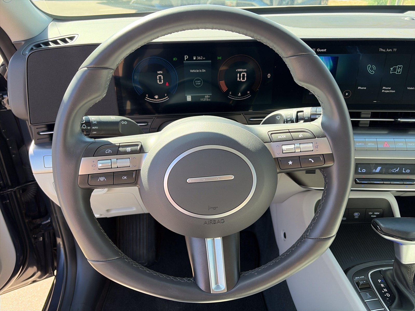 2025 Hyundai Kona SEL - Photo 15
