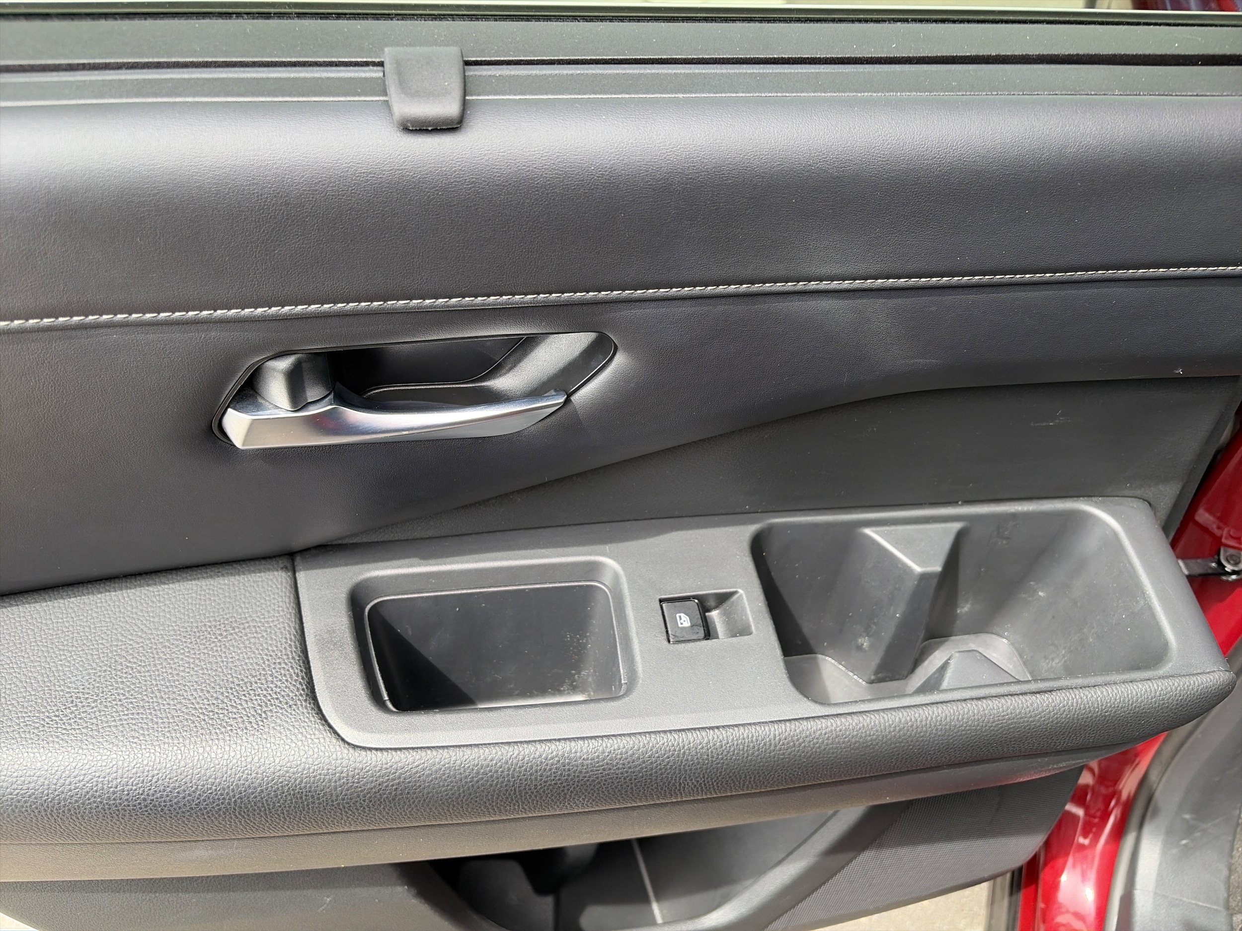 2023 Nissan Pathfinder SL - Photo 25