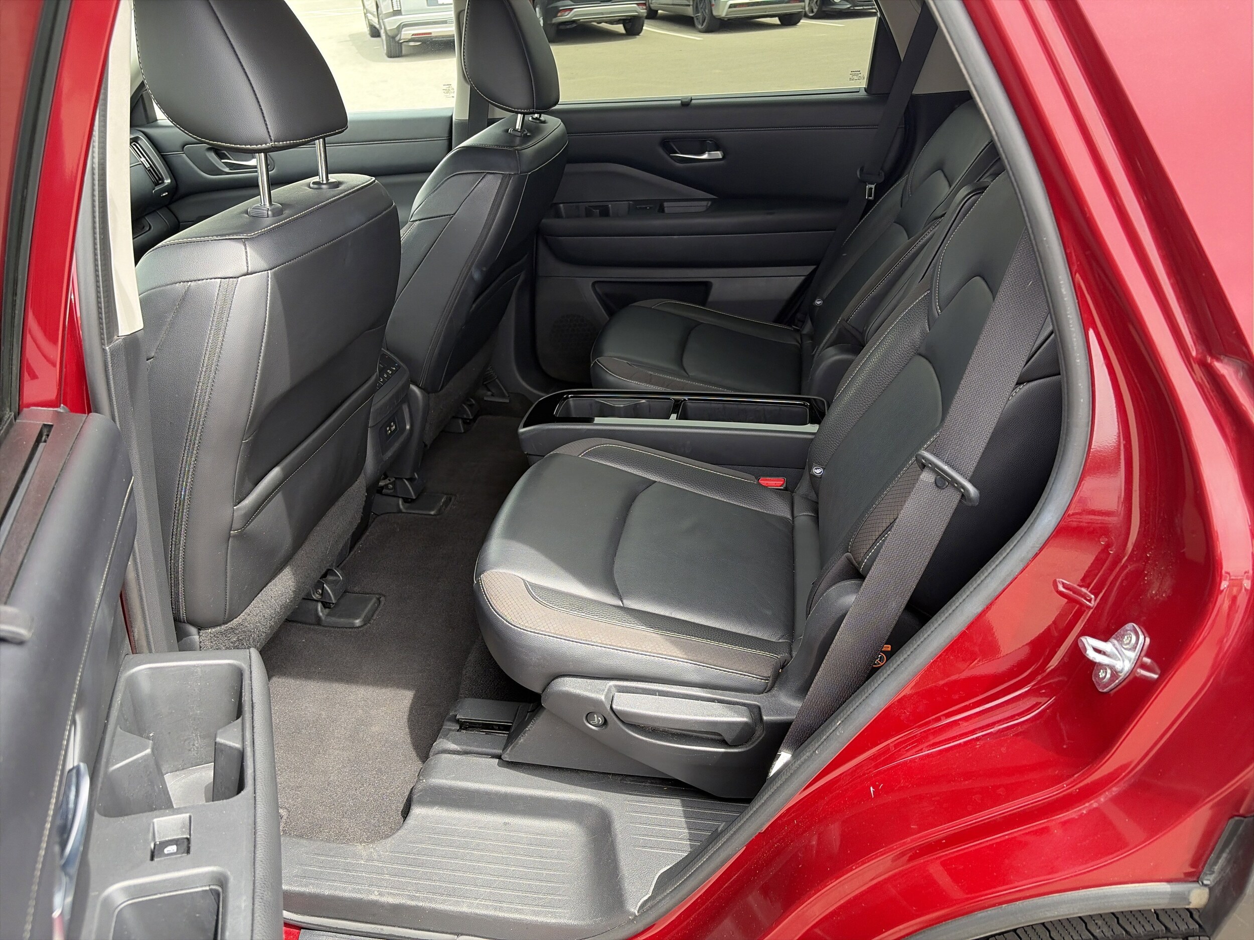 2023 Nissan Pathfinder SL - Photo 23