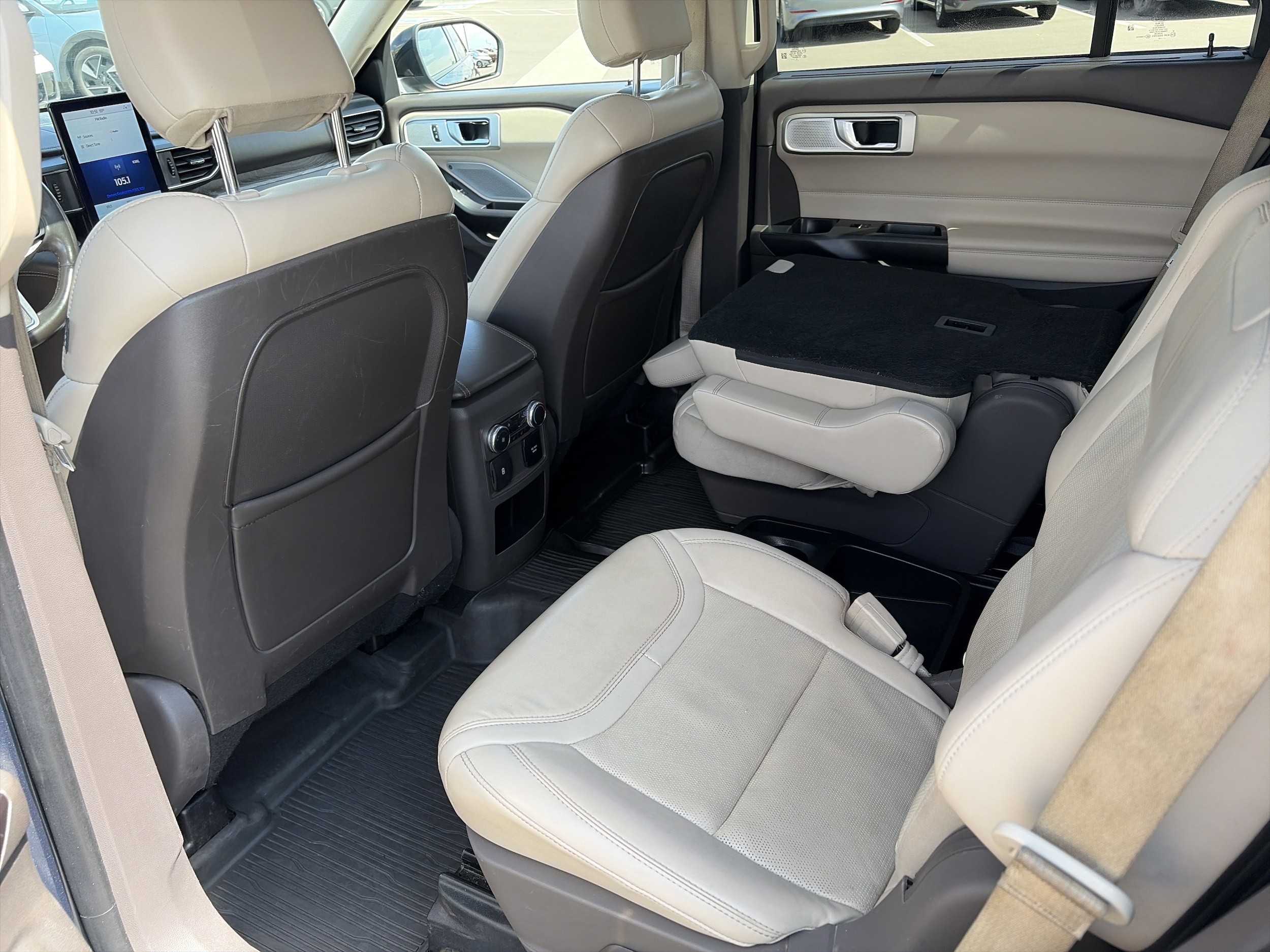 2020 Ford Explorer Platinum - Photo 28