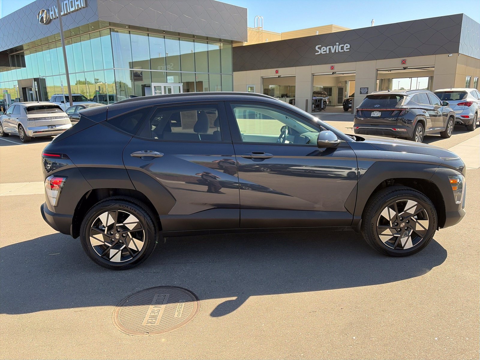 2025 Hyundai Kona SEL - Photo 10