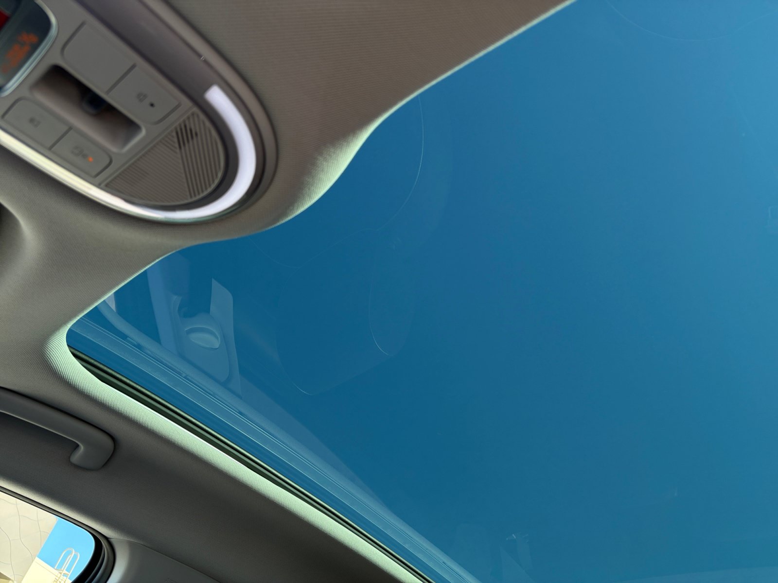2024 Hyundai IONIQ 5 Limited - Photo 32