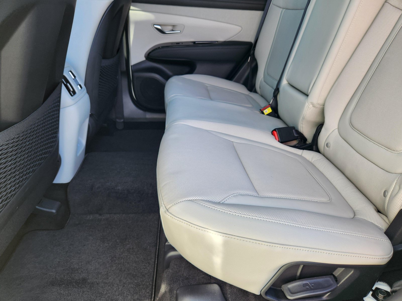2026 Hyundai Tucson Limited - Photo 11
