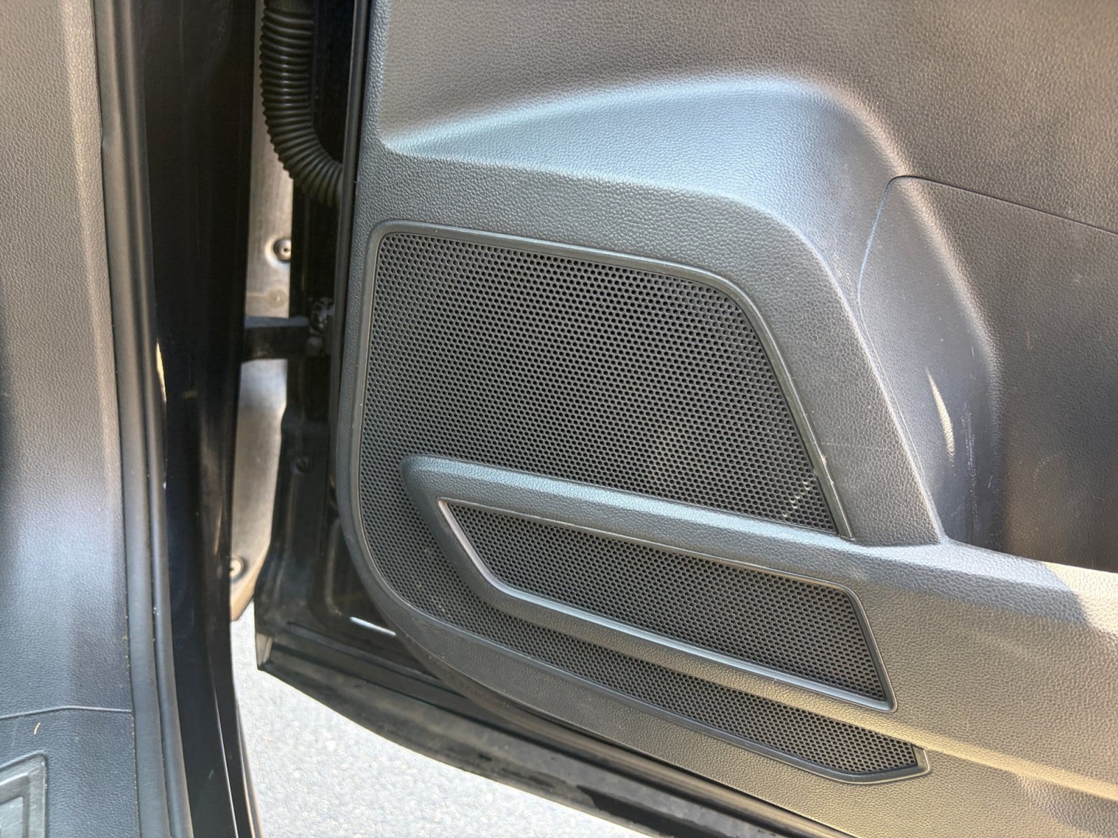 2022 Volkswagen Atlas SEL Premium R-Line - Photo 28