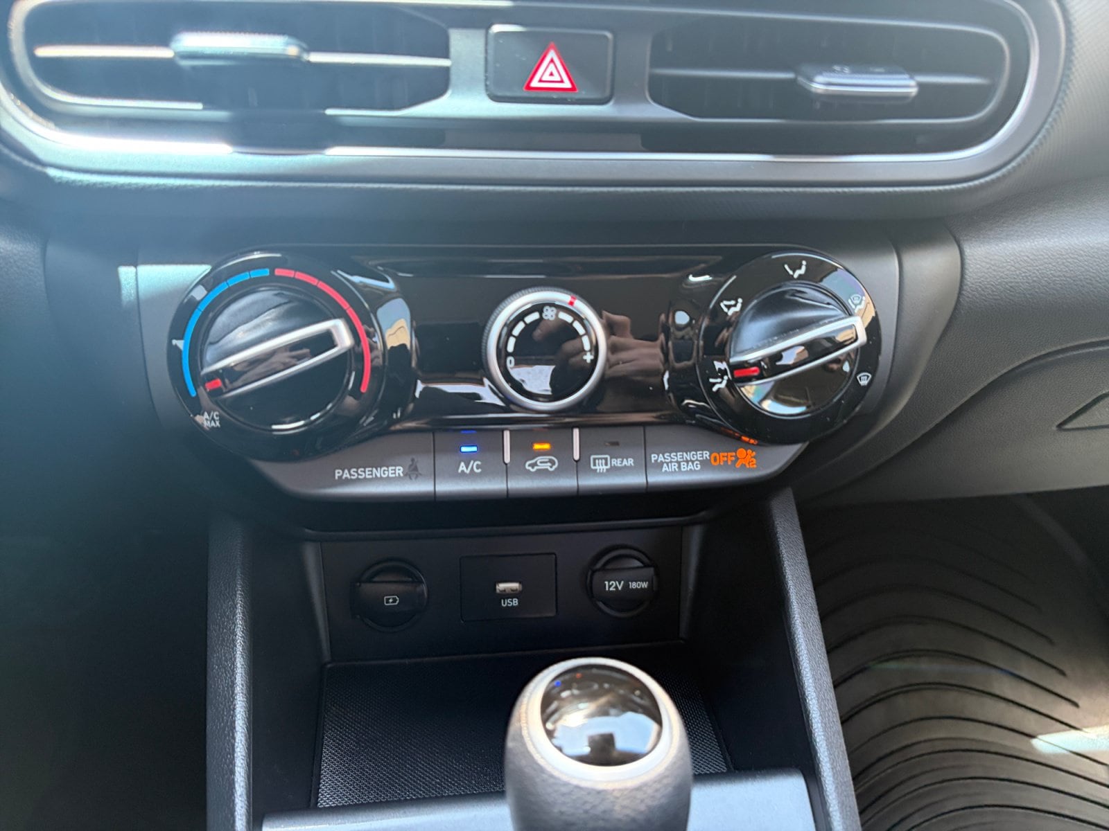 2023 Hyundai Kona SEL - Photo 32