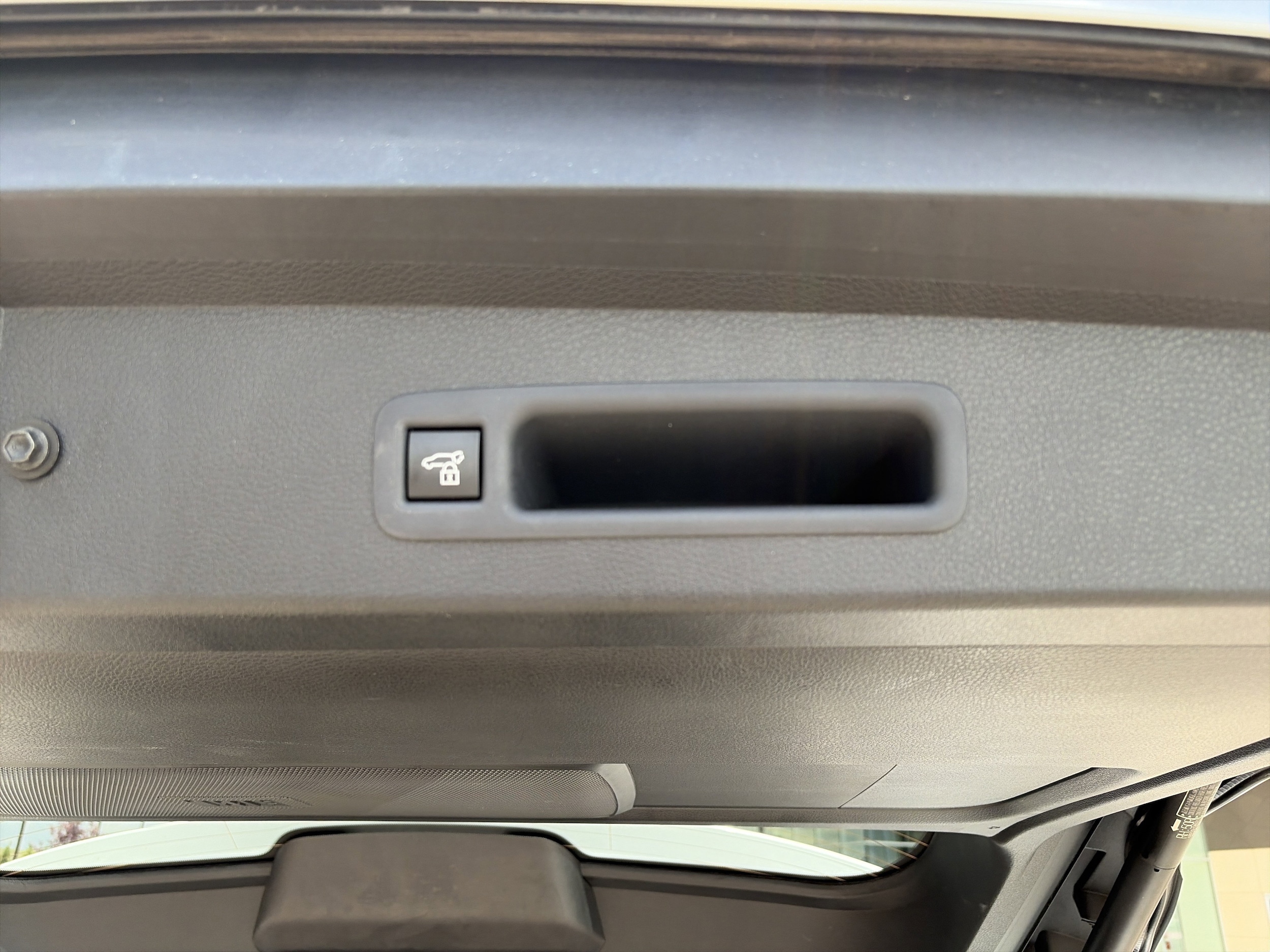 2025 Toyota Sienna Platinum - Photo 26