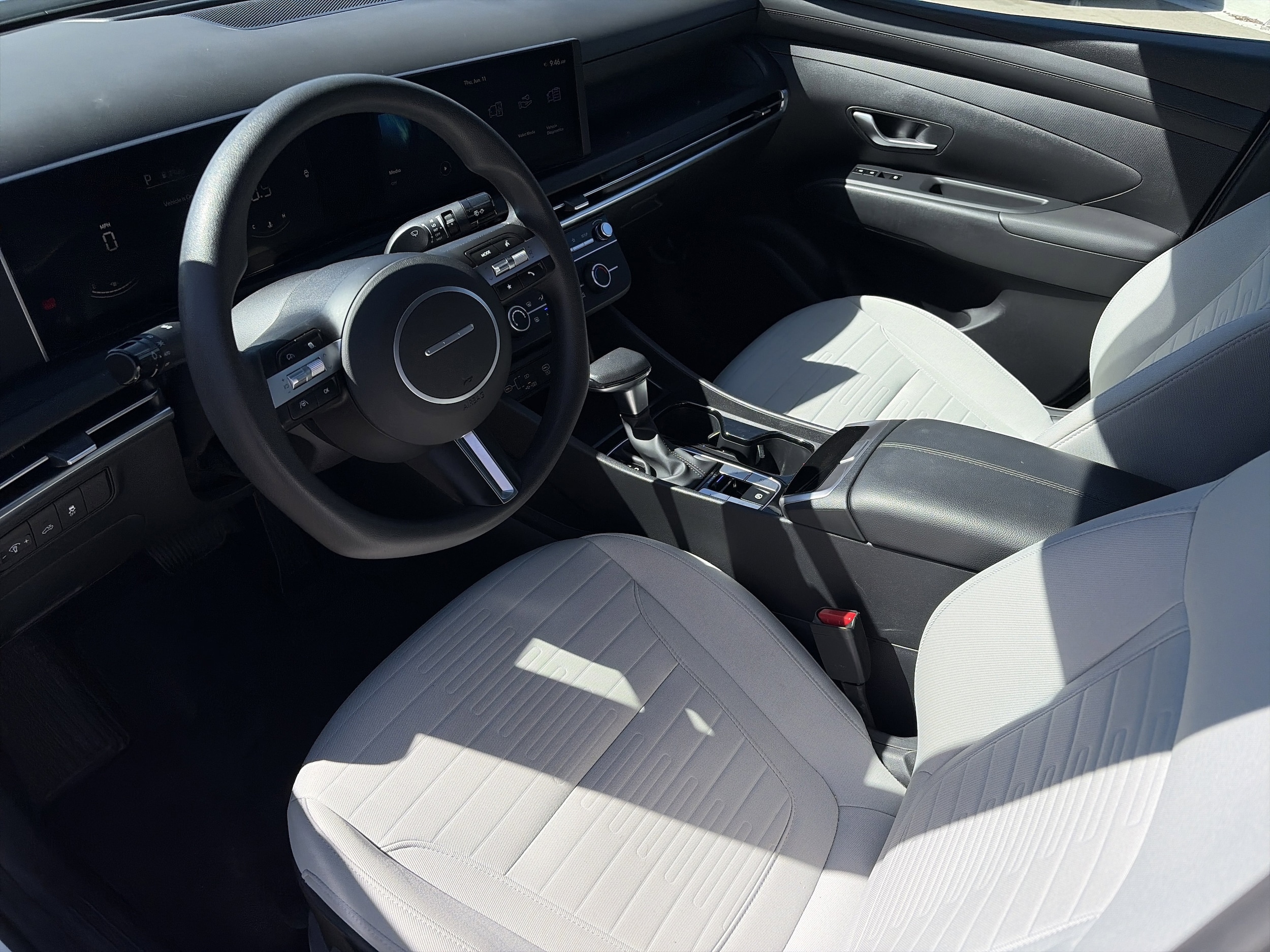 2025 Hyundai Santa Cruz SE - Photo 22