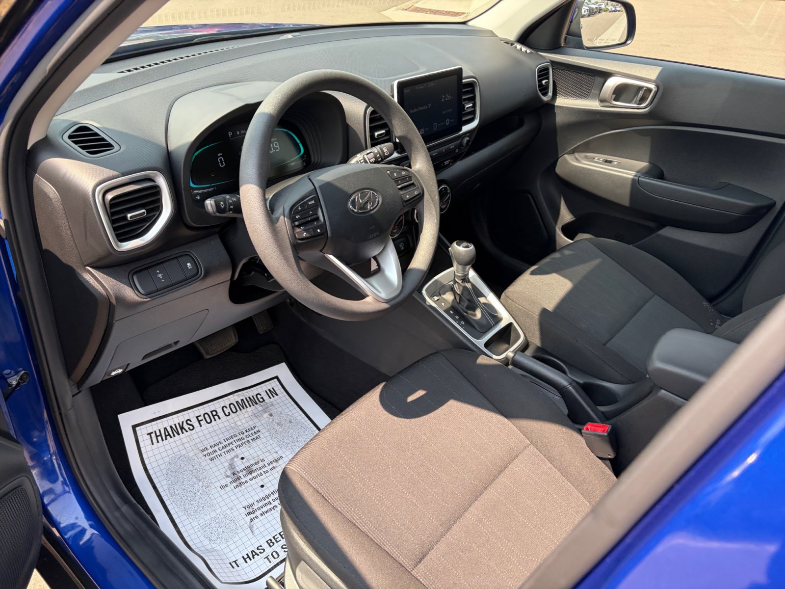 2025 Hyundai Venue SE - Photo 15