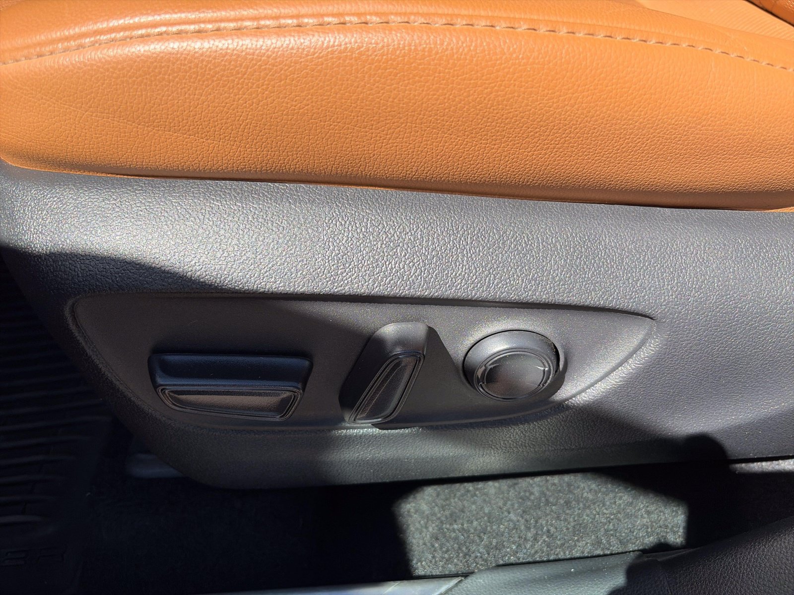 2021 Toyota Highlander Platinum - Photo 28
