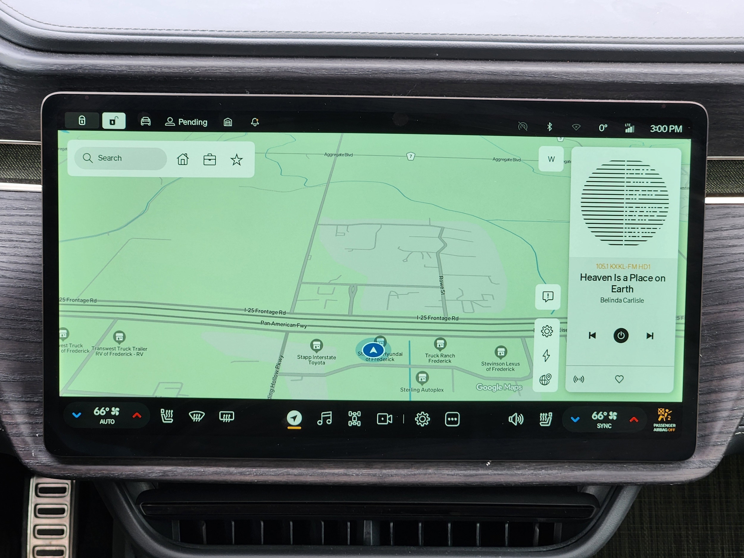2024 Rivian R1S Adventure - Photo 27