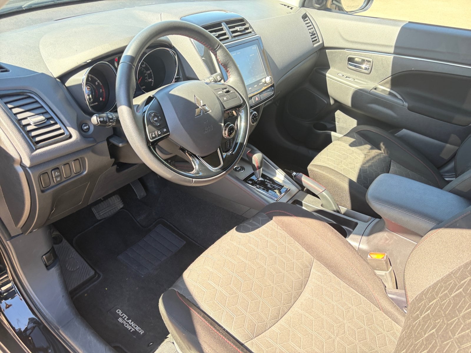2026 Mitsubishi Outlander Sport LE - Photo 15