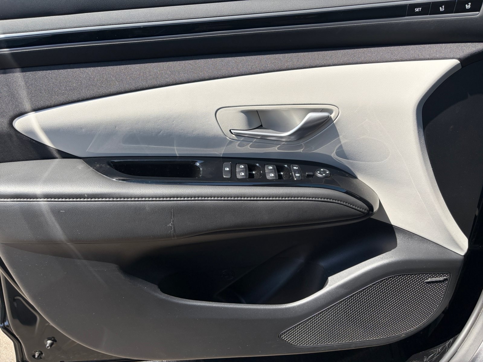 2022 Hyundai Tucson Limited - Photo 14