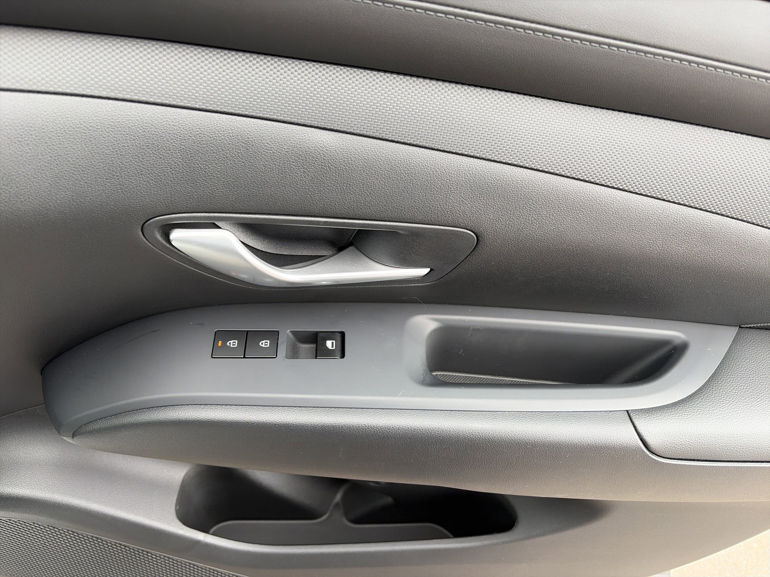 2025 Hyundai Santa Cruz SE - Photo 21