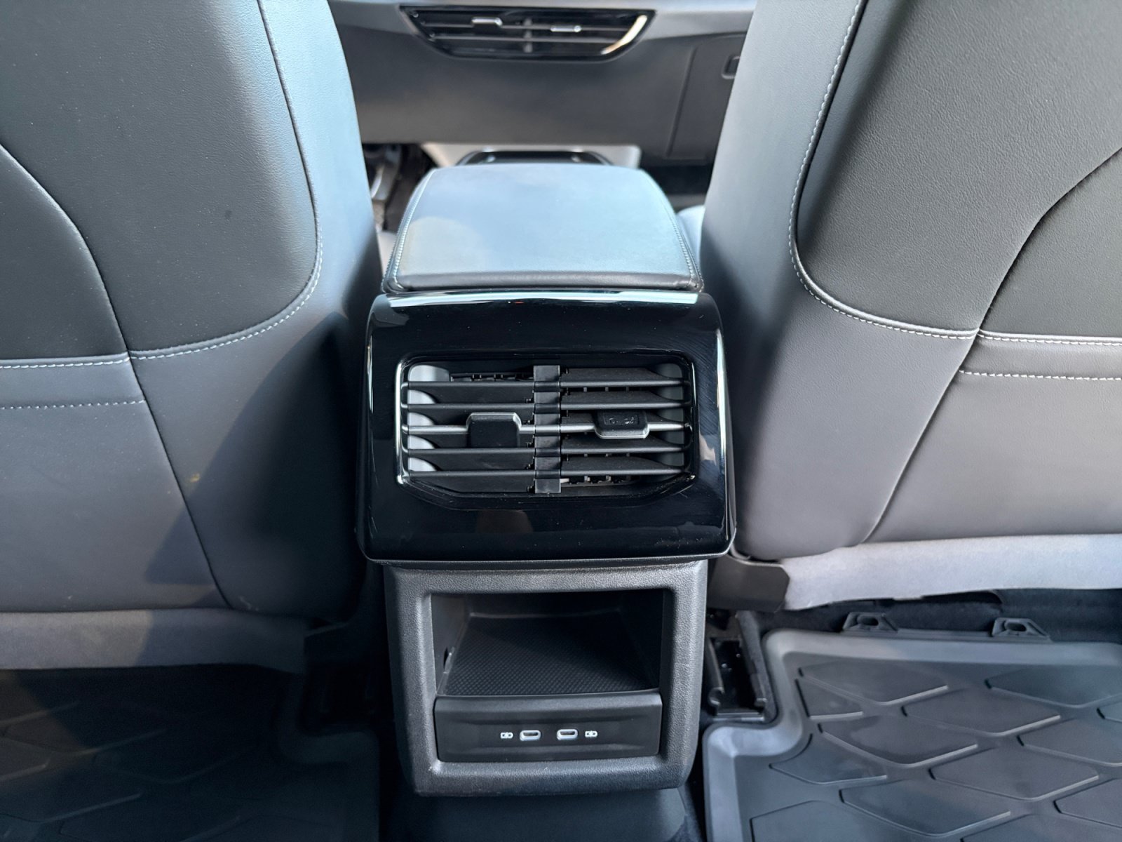 2023 Volkswagen ID.4 PRO - Photo 31