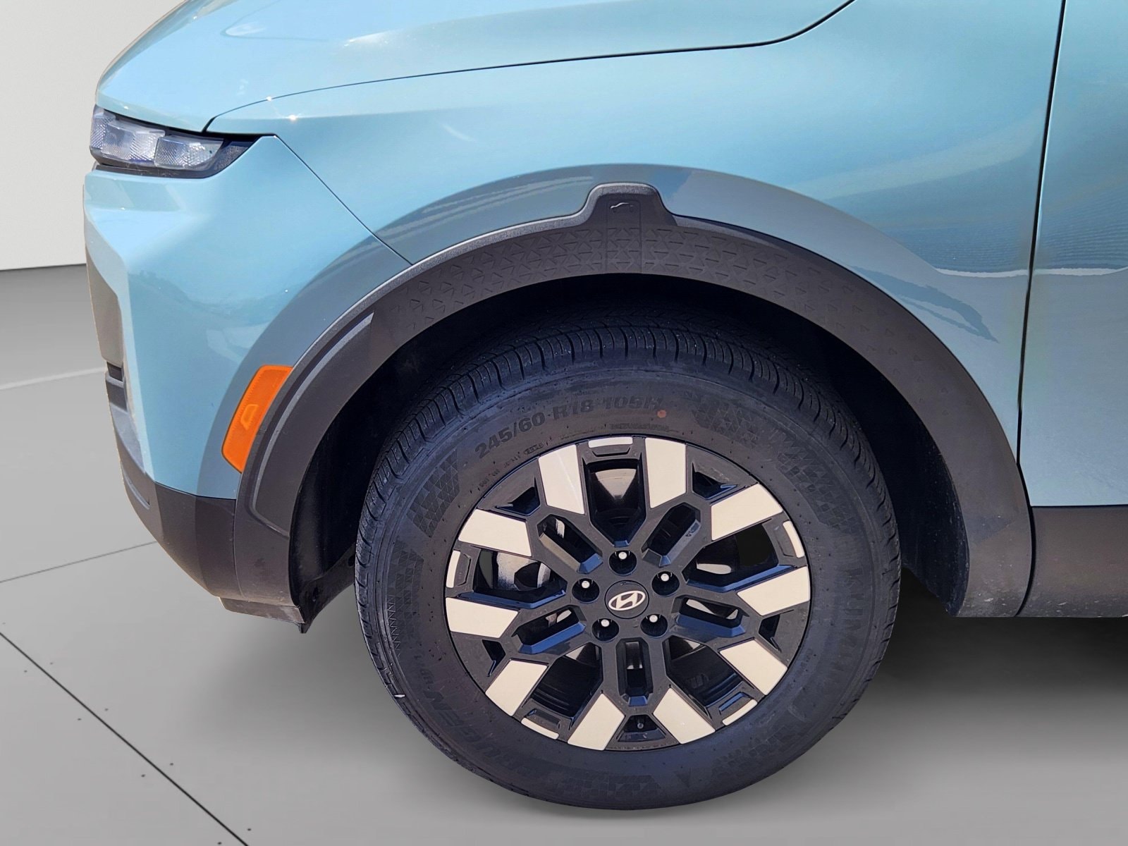 2025 Hyundai Santa Cruz SE - Photo 9